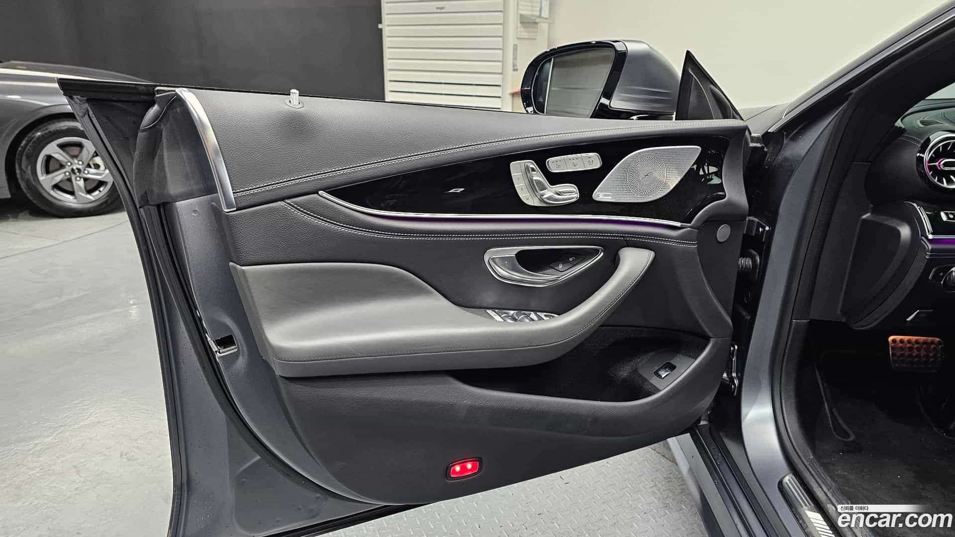 AMG GT Mercedes-Benz 2019.9-INNER-034