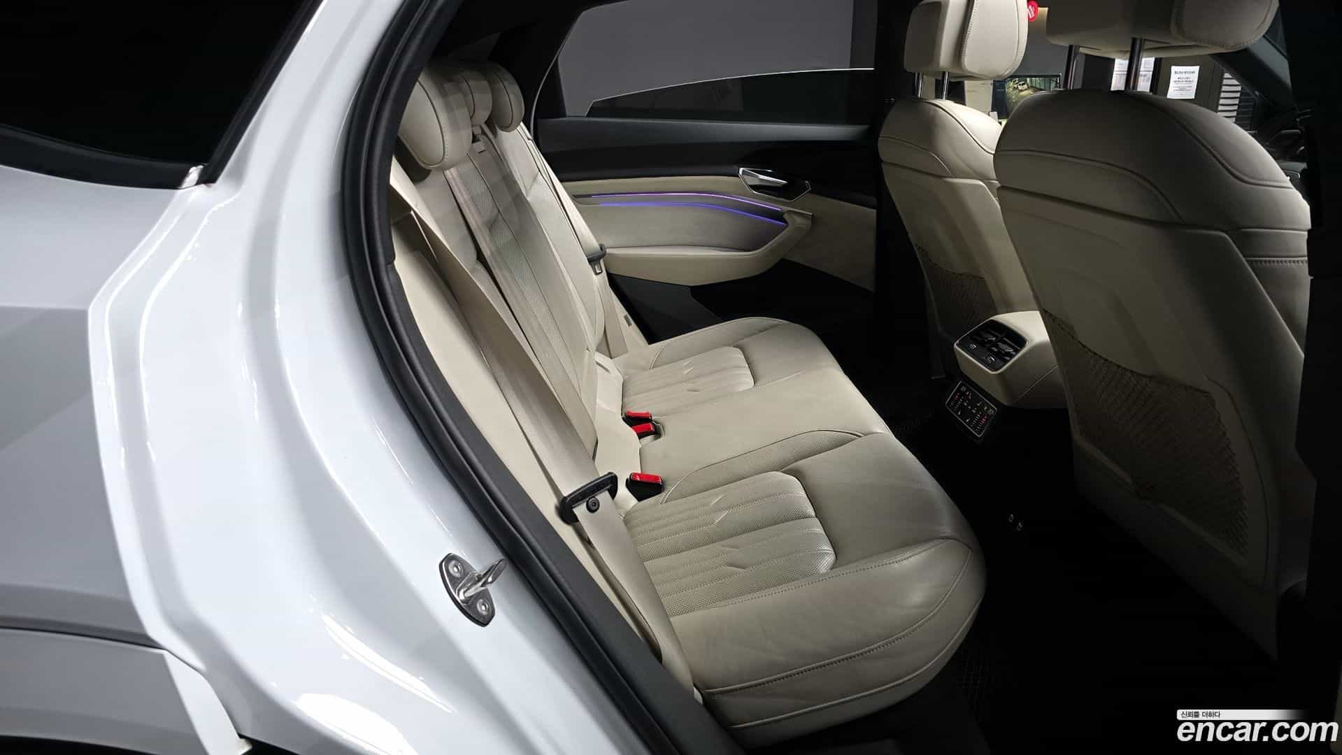 e-tron Audi 2021.9-OPTION-016