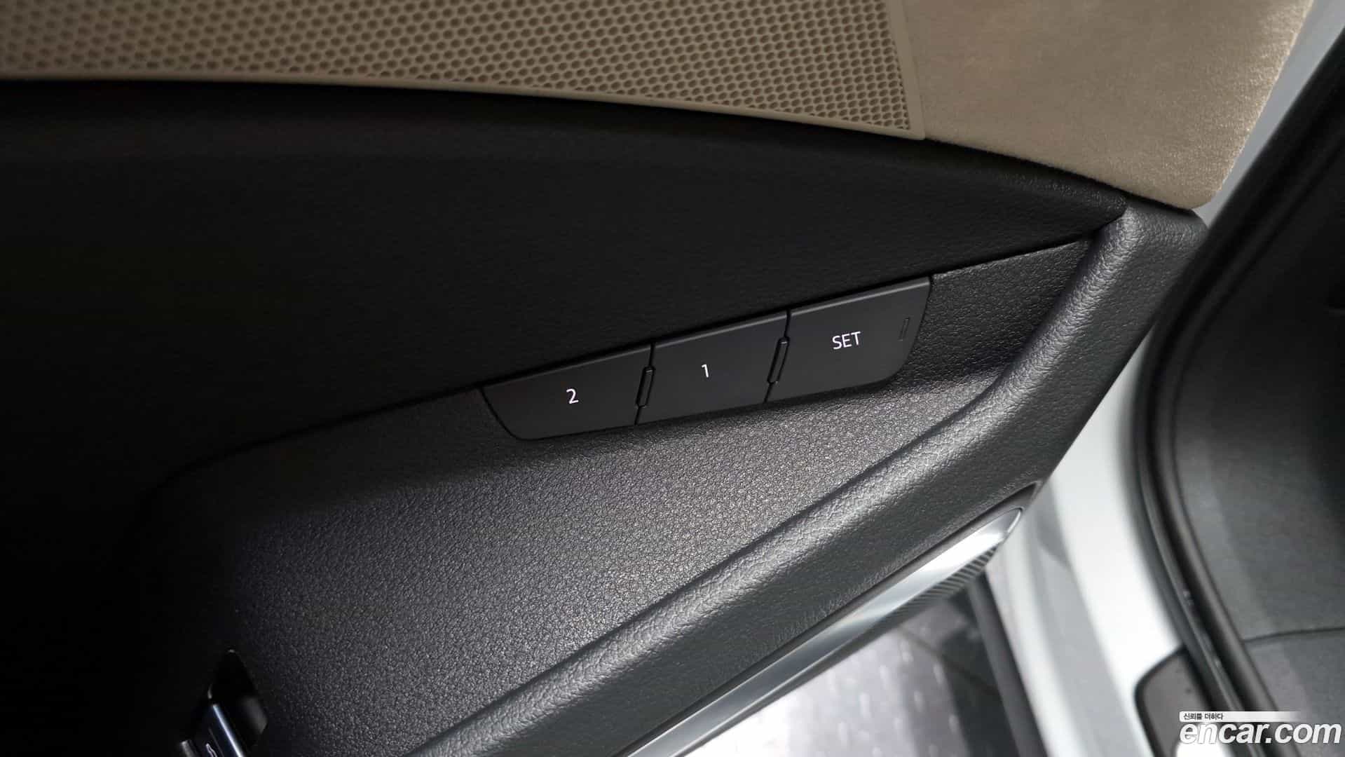 e-tron Audi 2021.9-OPTION-041