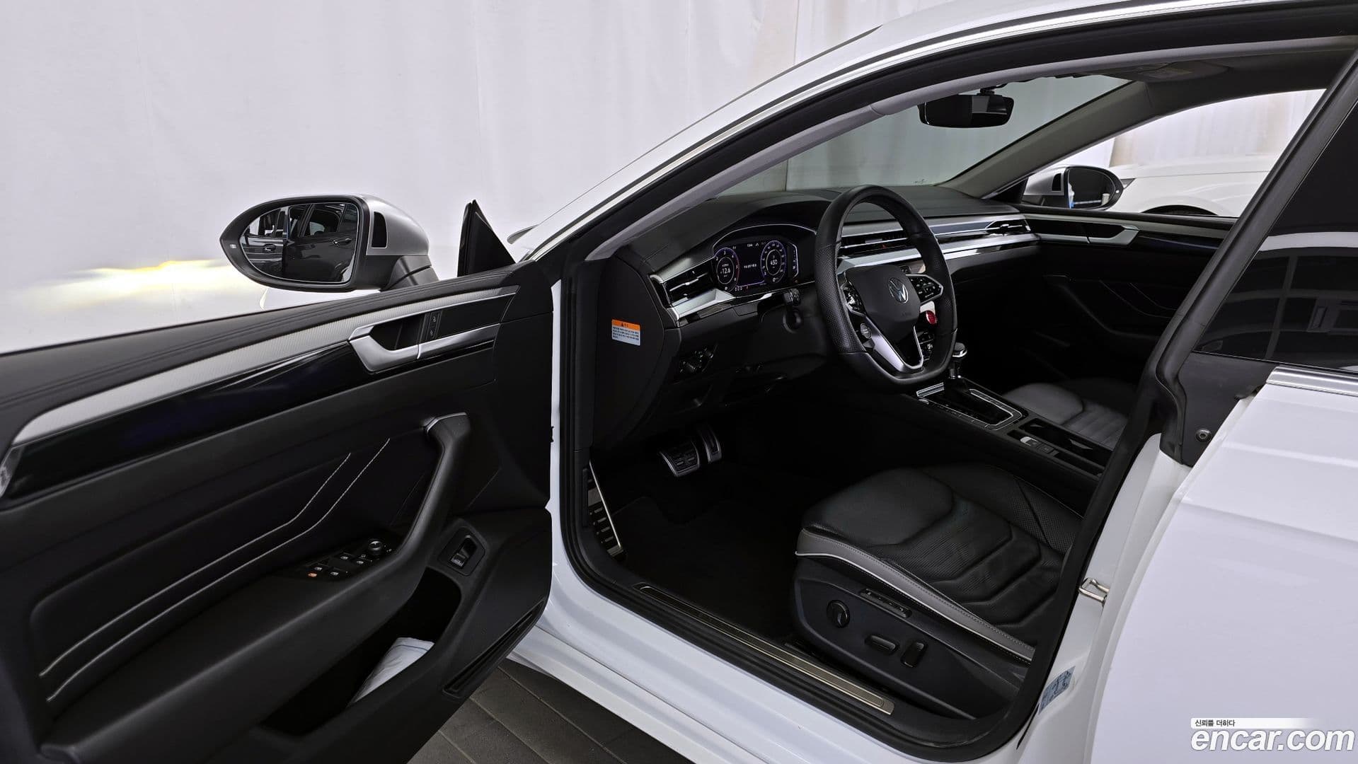 Main__Slider__Photo:Arteon Volkswagen 2022.3-9