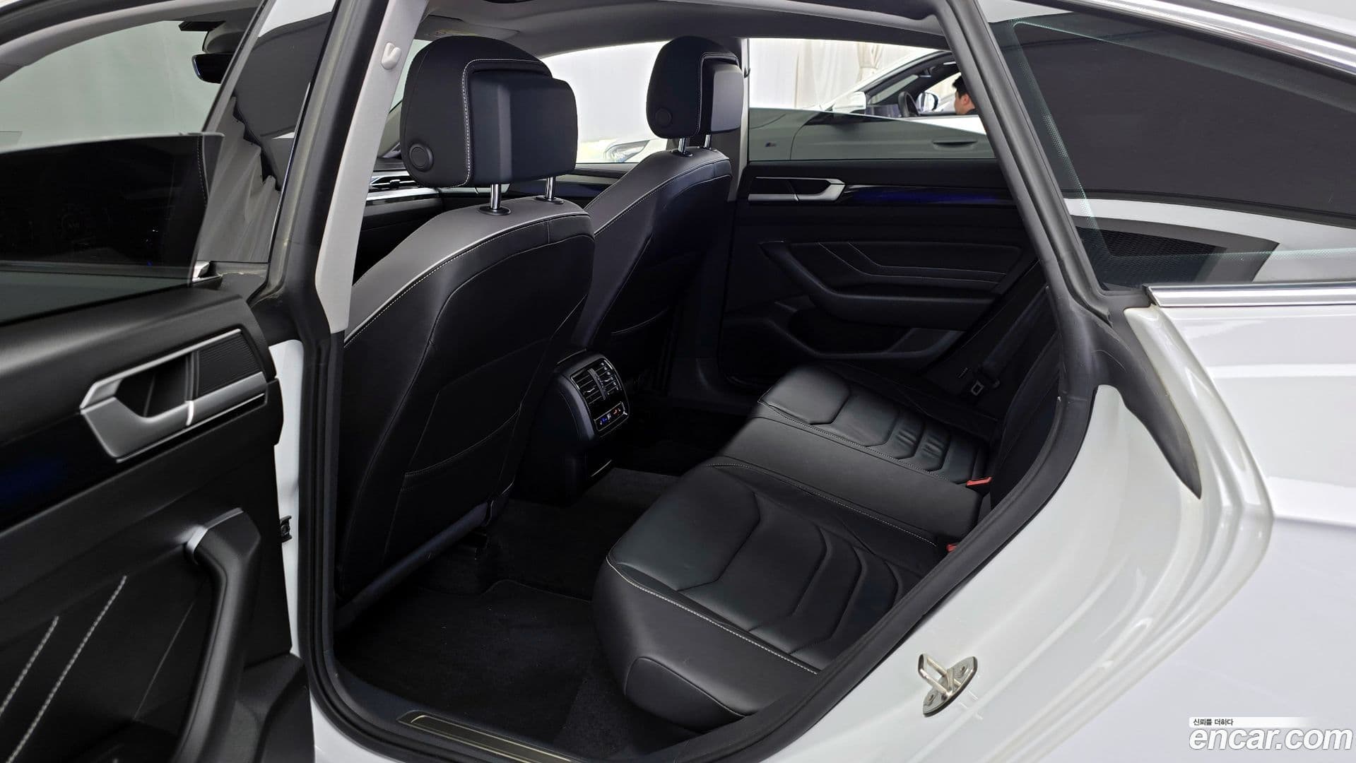 Main__Slider__Photo:Arteon Volkswagen 2022.3-10