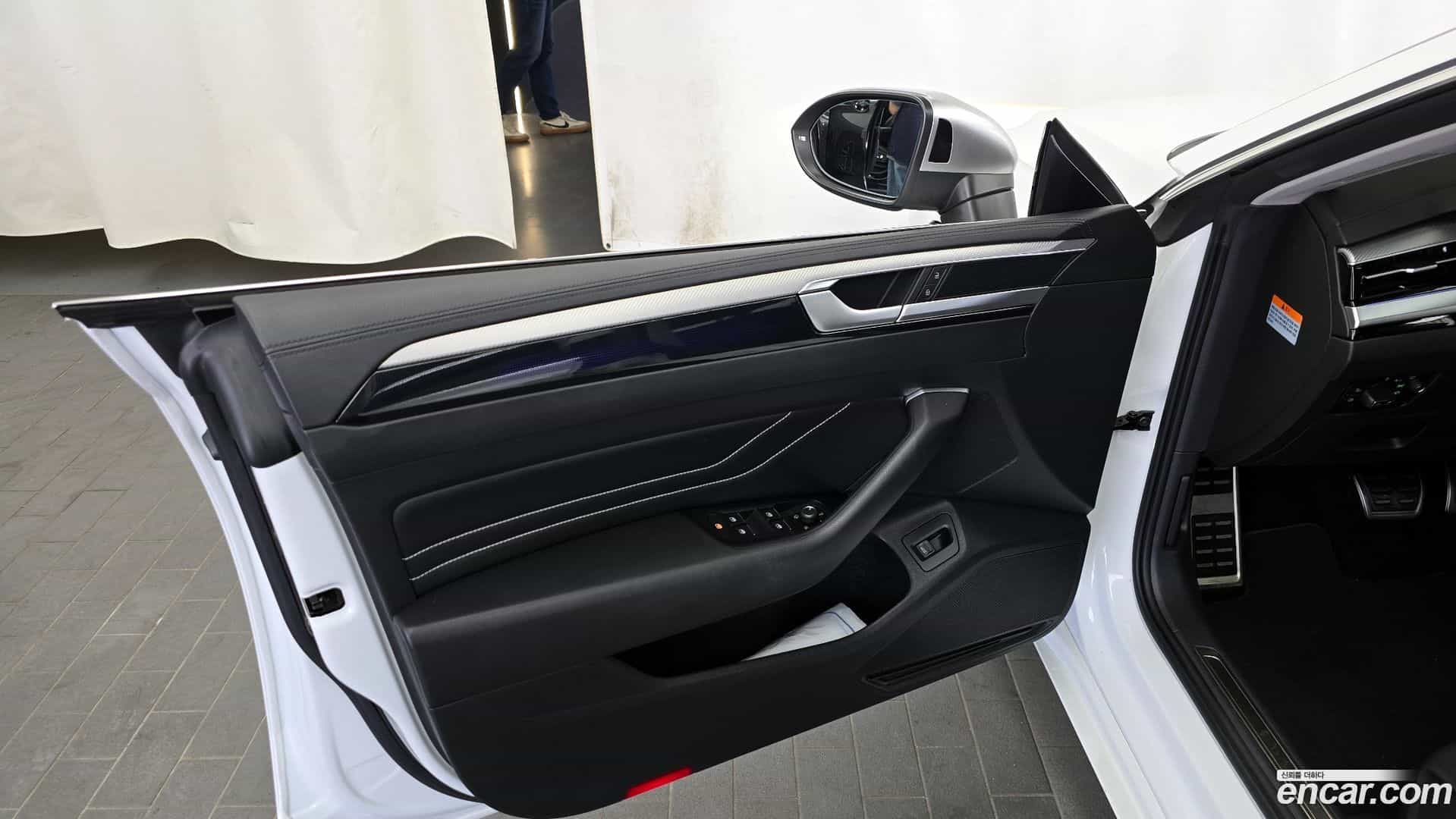 Arteon Volkswagen 2022.3-INNER-034