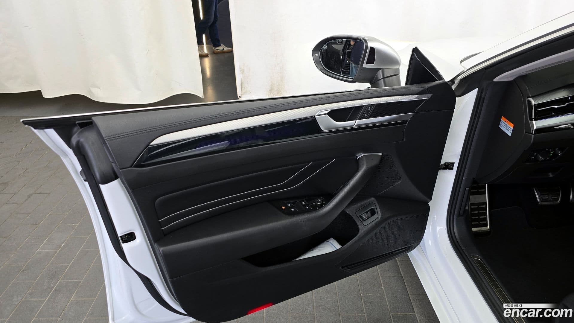 Main__Slider__Photo:Arteon Volkswagen 2022.3-23