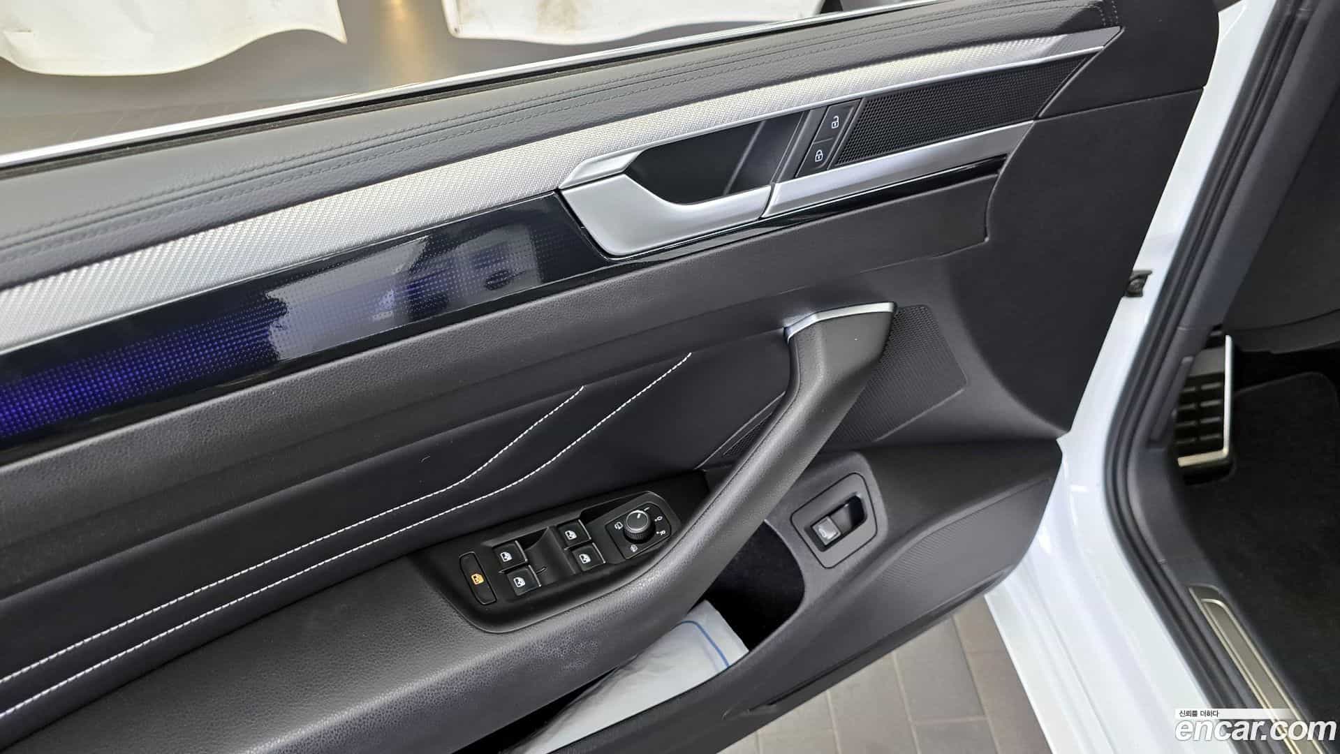 Arteon Volkswagen 2022.3-OPTION-043
