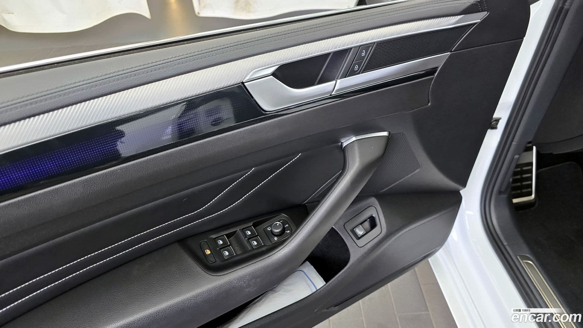 Main__Slider__Photo:Arteon Volkswagen 2022.3-29