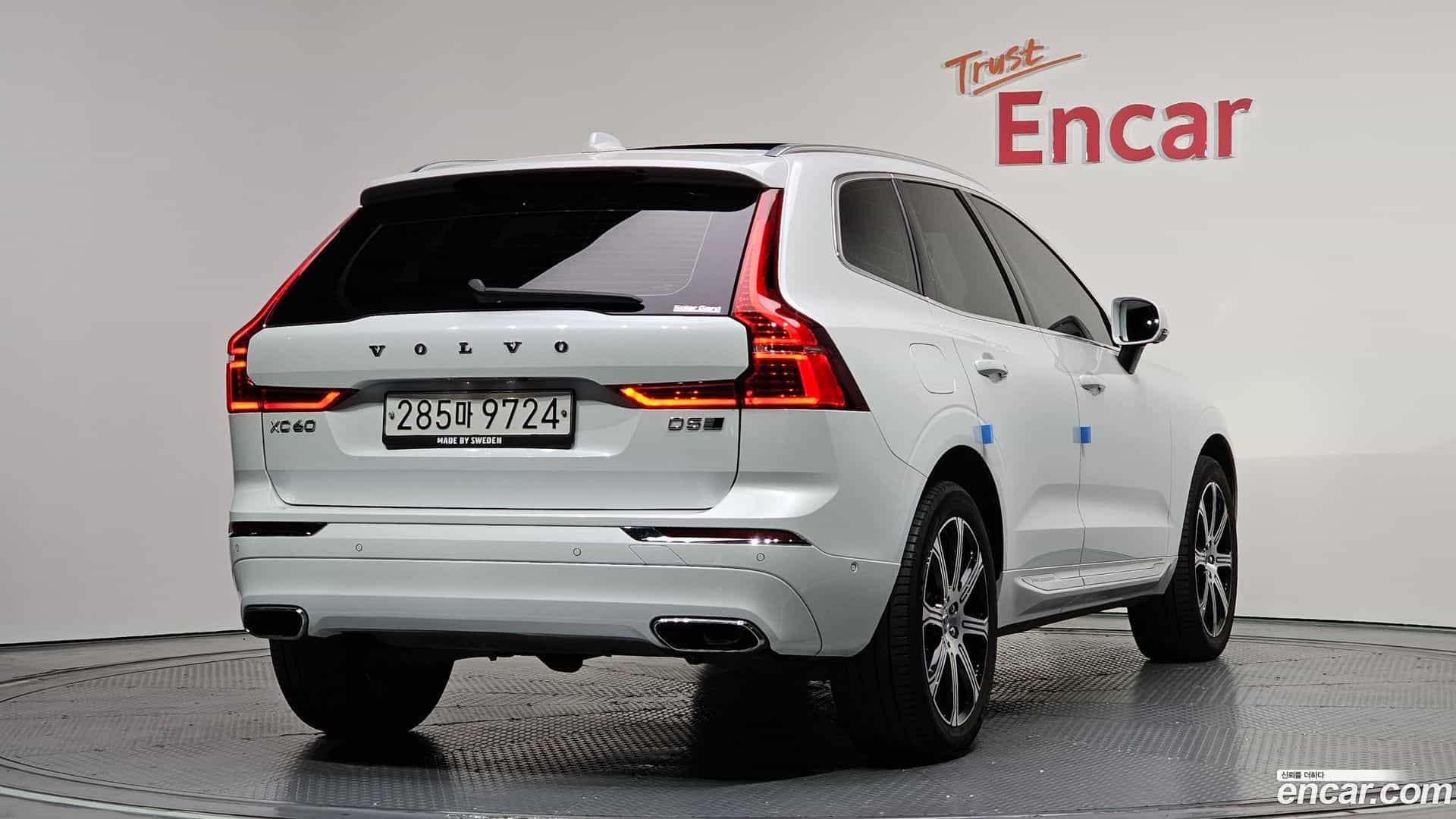 XC60 Volvo 2020.3-OUTER-002