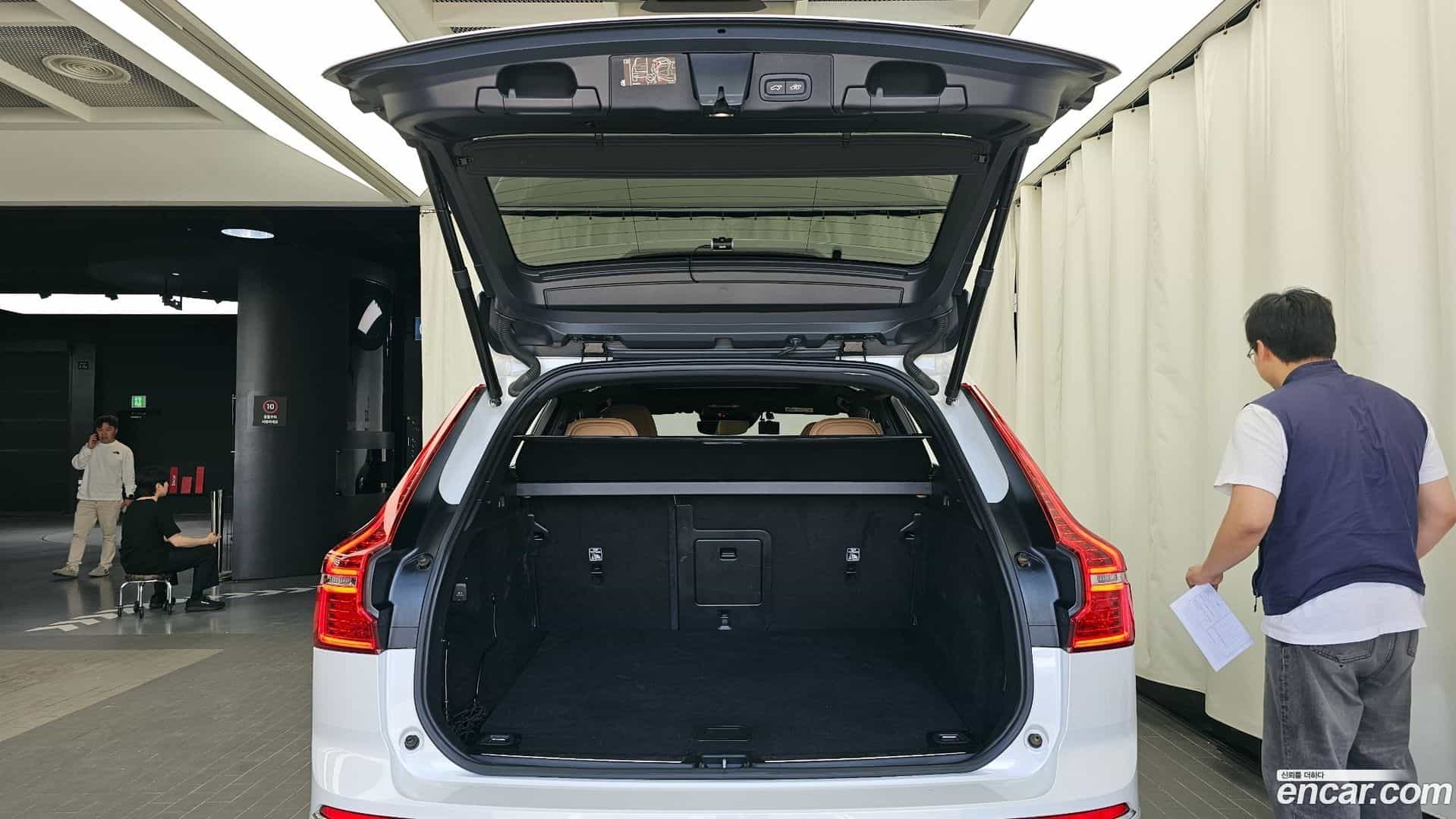 XC60 Volvo 2020.3-OPTION-024
