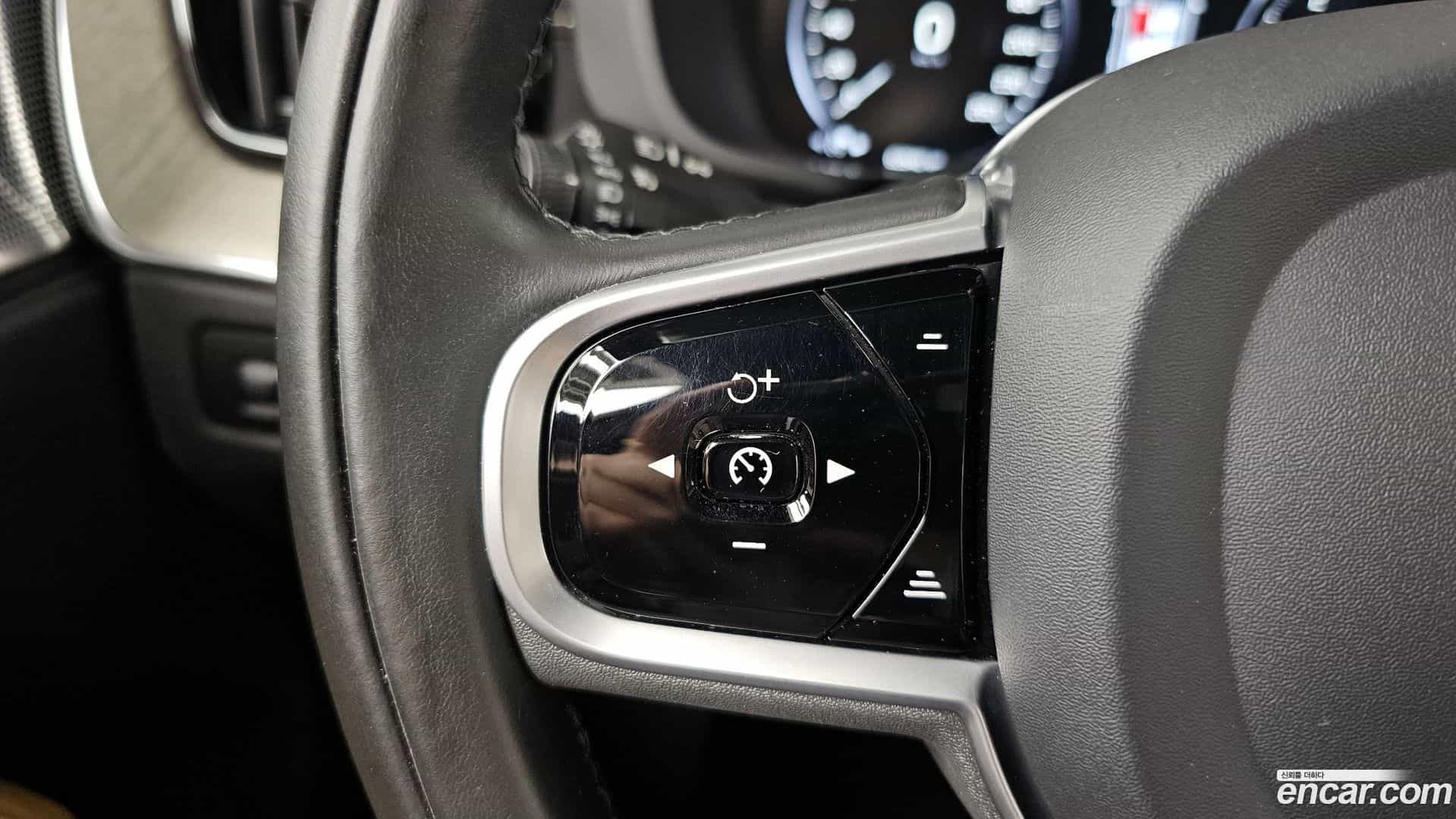 XC60 Volvo 2020.3-INNER-036