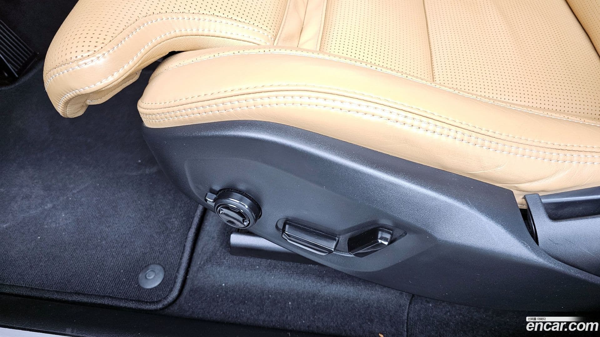 Main__Slider__Photo:XC60 Volvo 2020.3-30