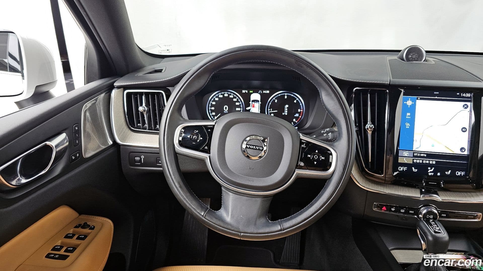 Main__Slider__Photo:XC60 Volvo 2020.3-34