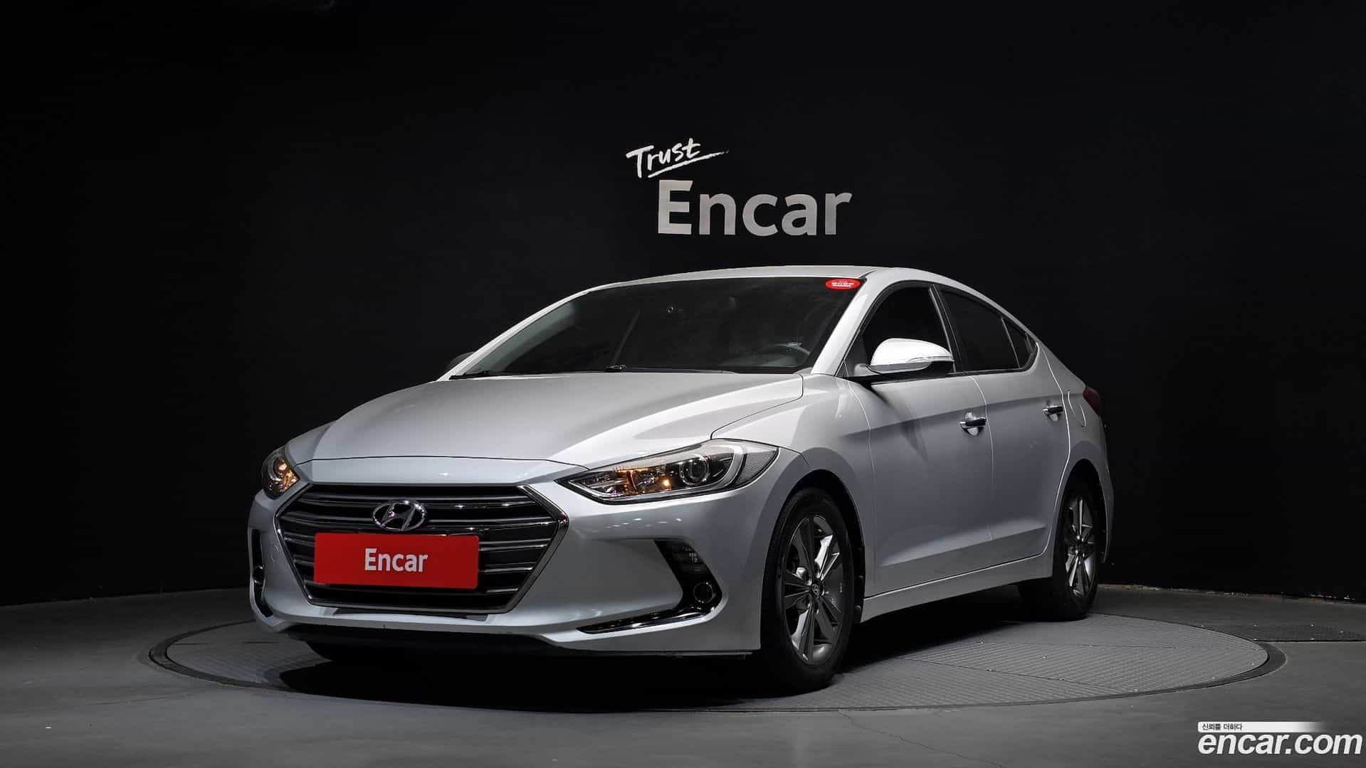 AVANTE Hyundai 2015.9-OUTER-001