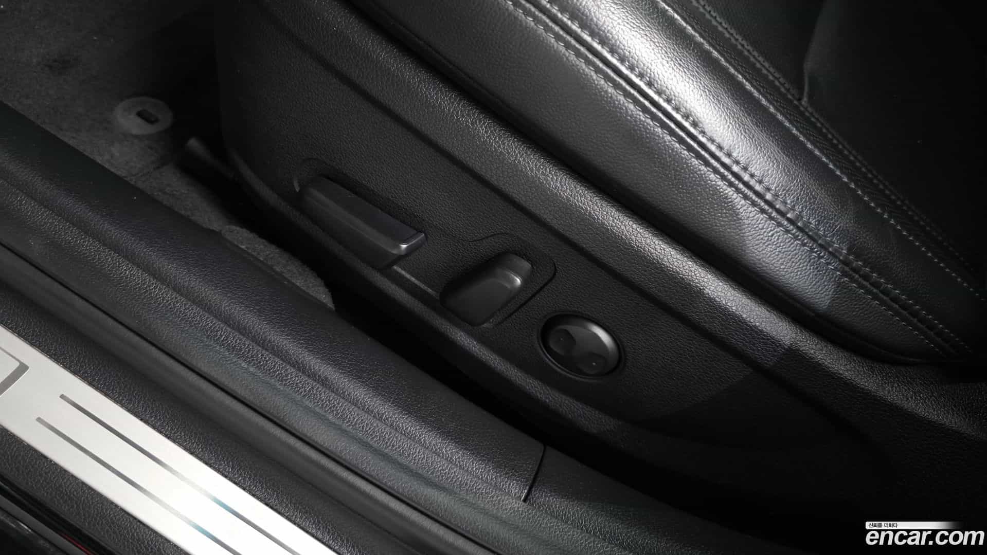 Grandeur Hyundai 2021.8-OPTION-020