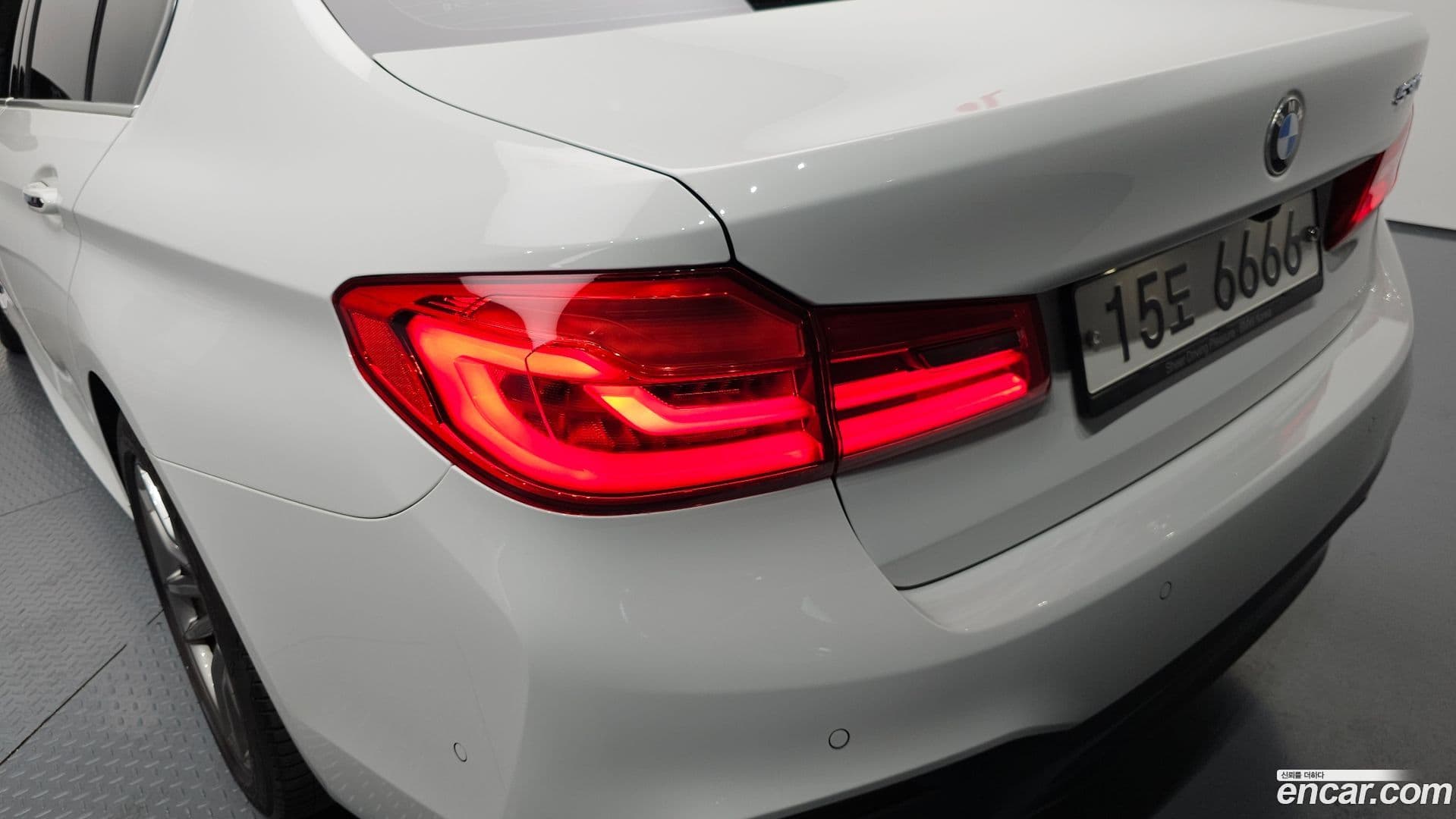 Main__Slider__Photo:5-Series BMW 2018.2-22