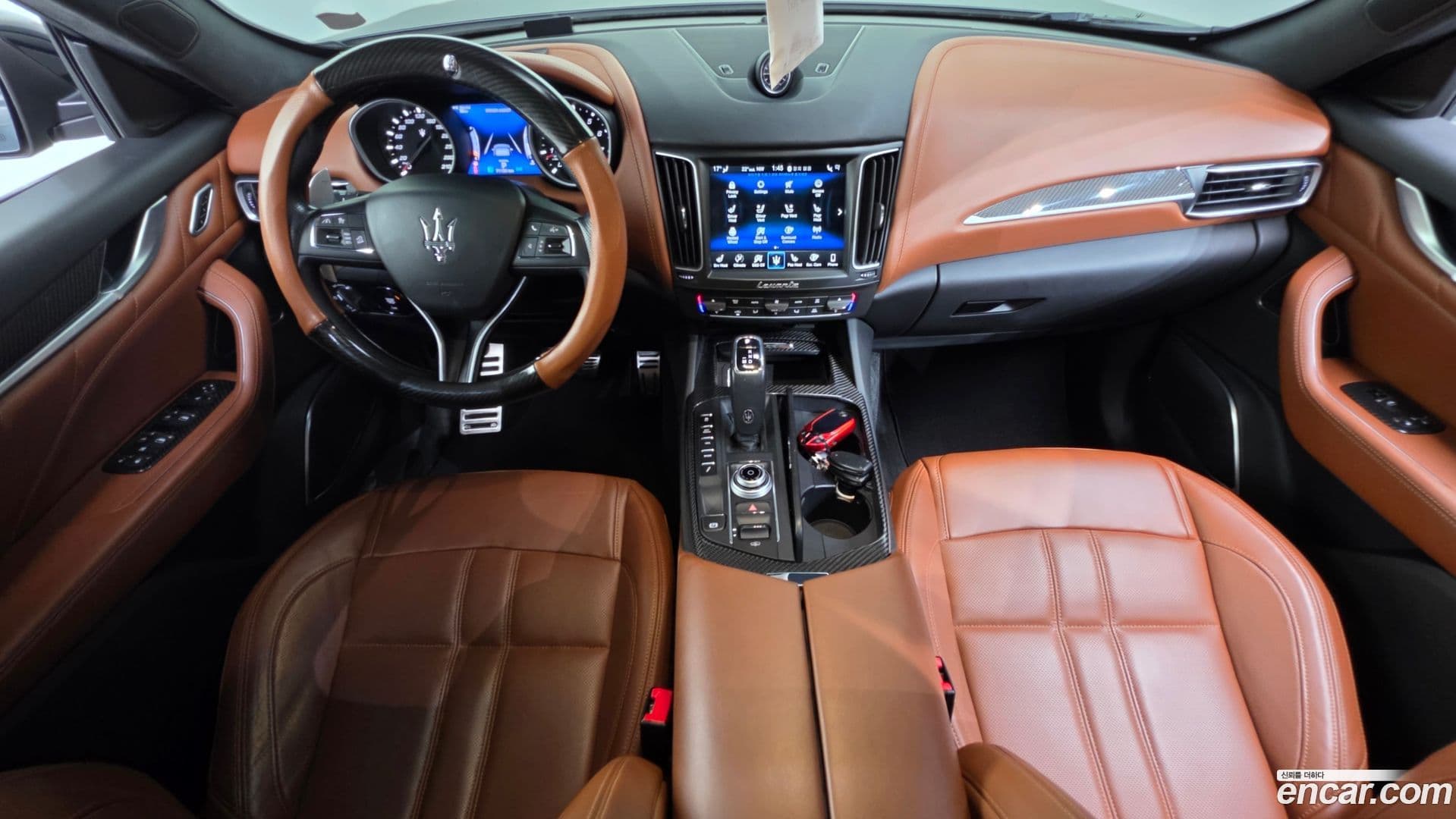 Main__Slider__Photo:Levante Maserati 2020.8-6