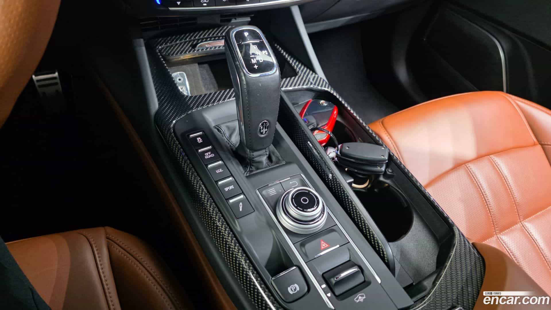 Levante Maserati 2020.8-INNER-009