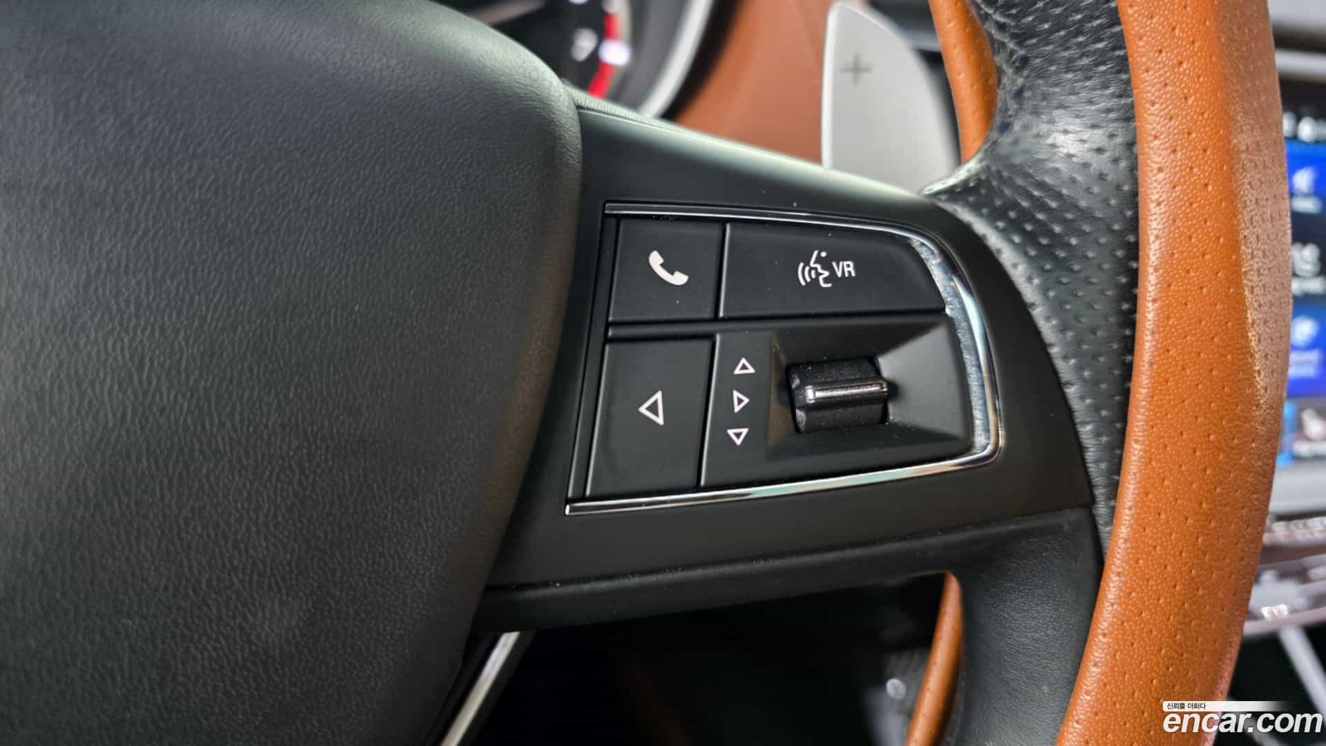 Levante Maserati 2020.8-OPTION-043