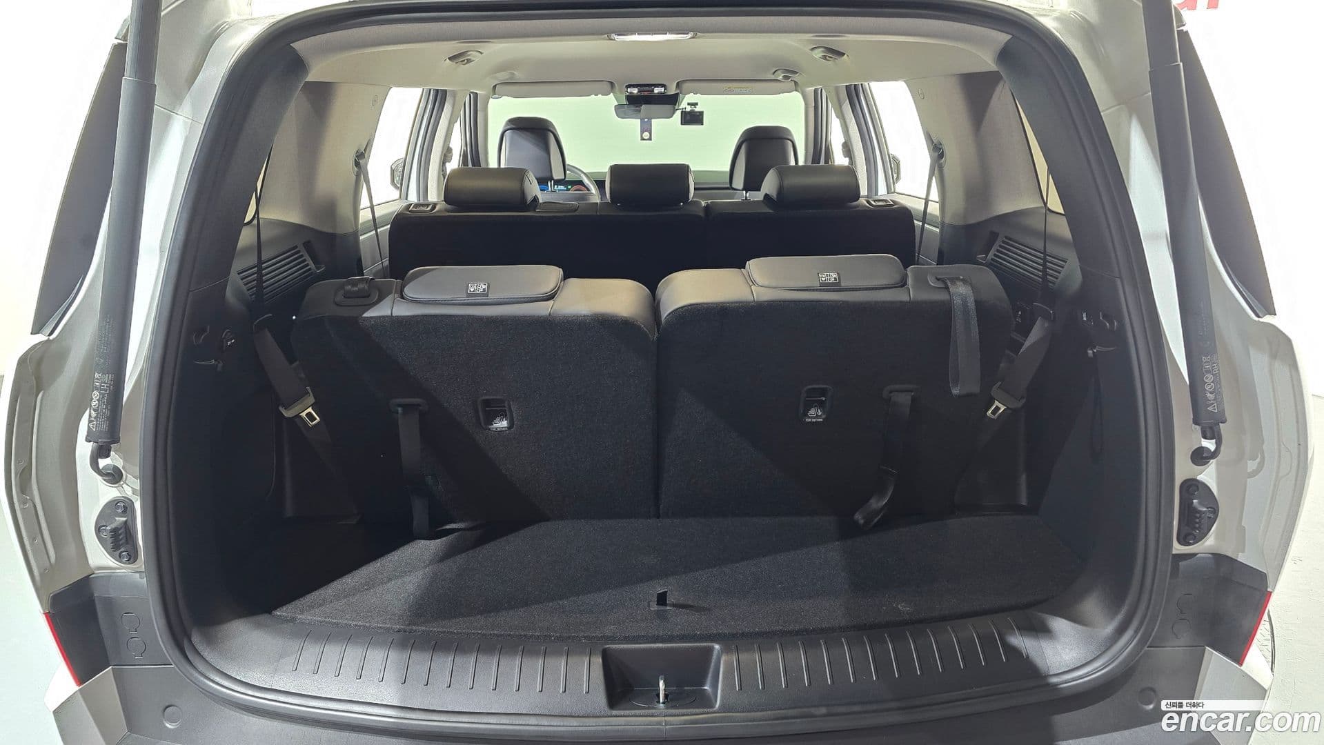 Main__Slider__Photo:Santafe Hyundai 2023.9-19