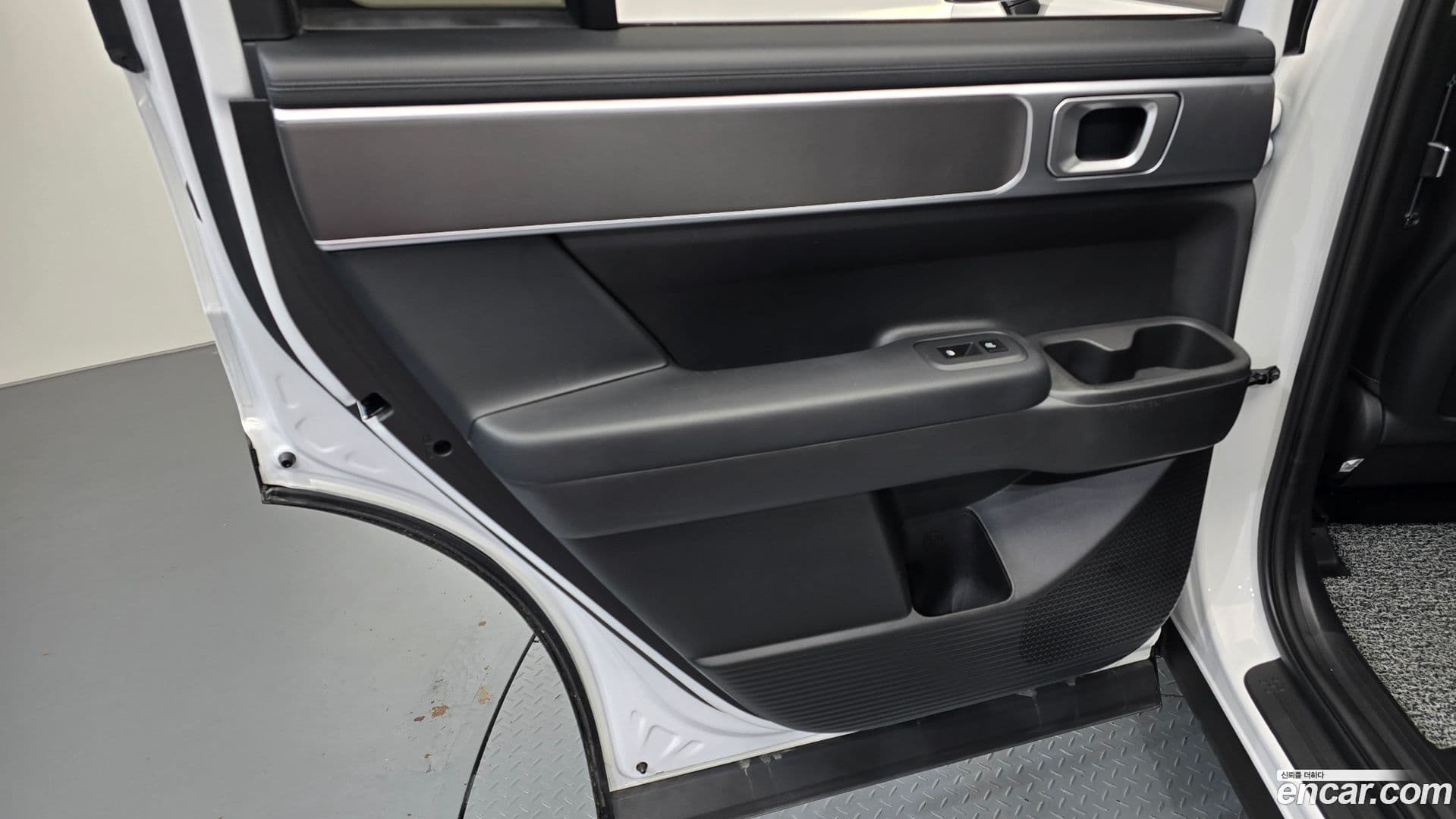 Main__Slider__Photo:Santafe Hyundai 2023.9-24