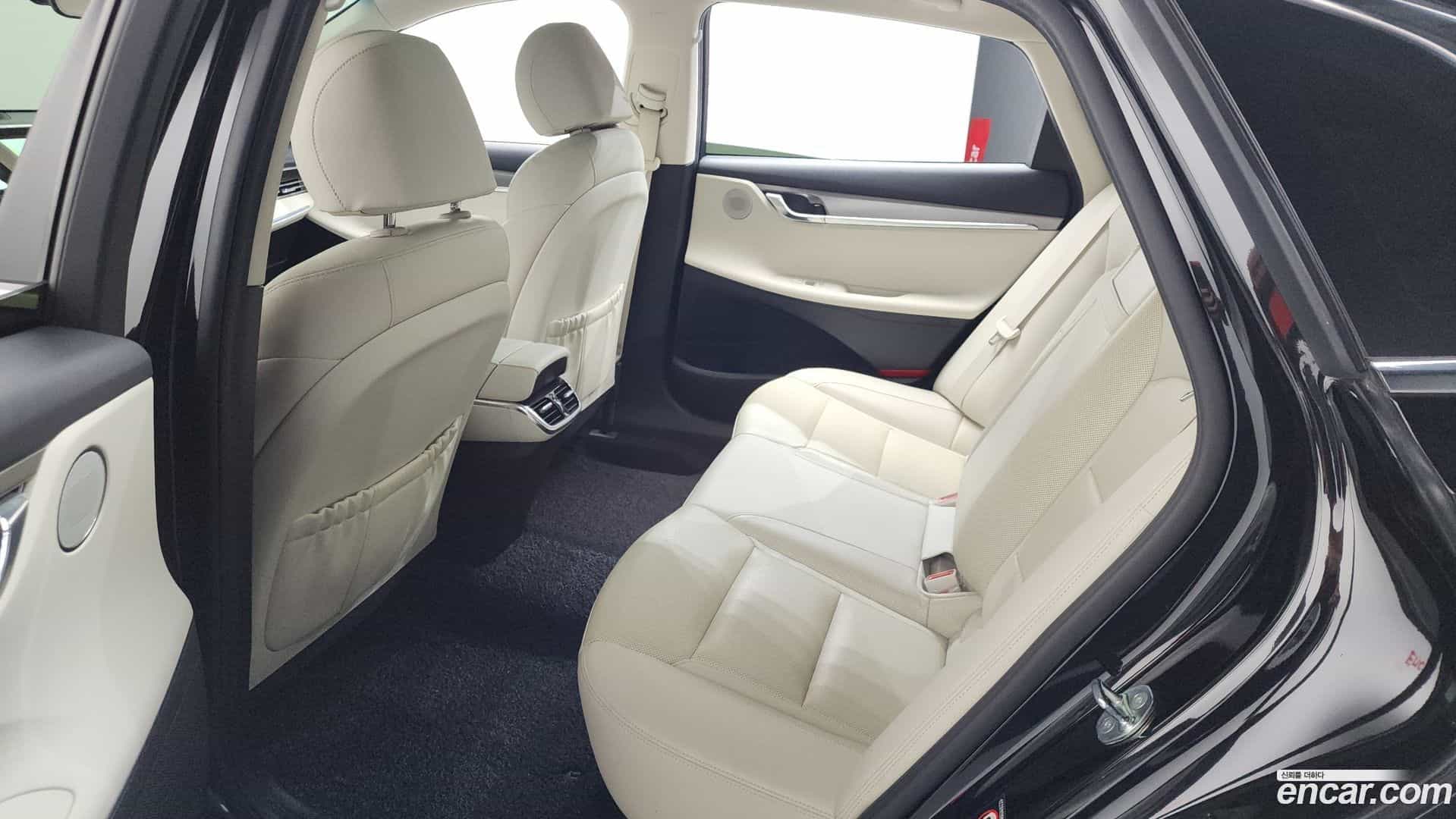 Grandeur Hyundai 2022.2-OPTION-040