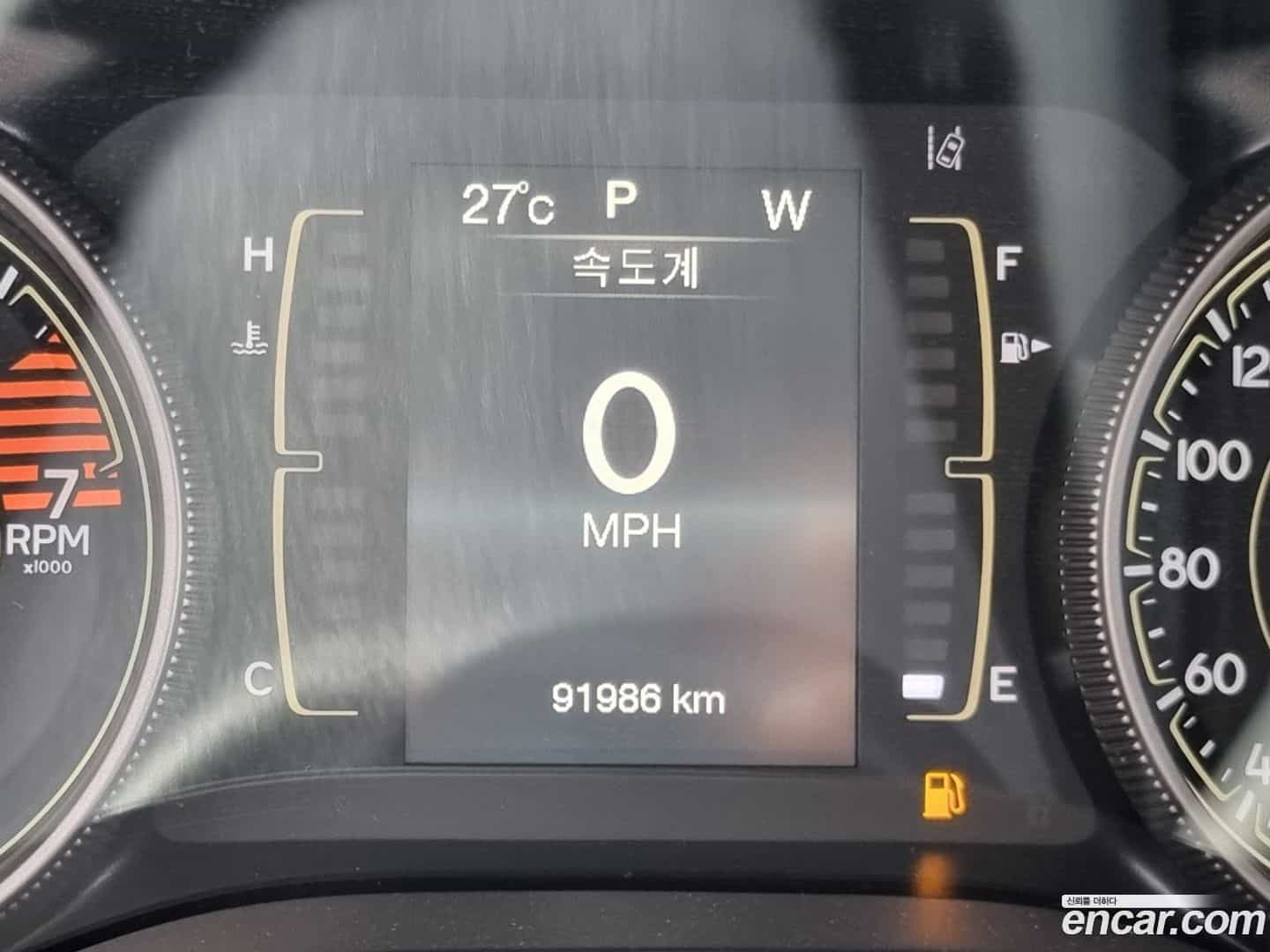 Cherokee Jeep 2018.2-INNER-008