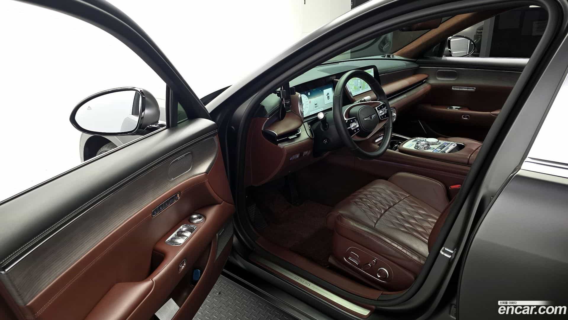 G90 Genesis 2022.7-INNER-010