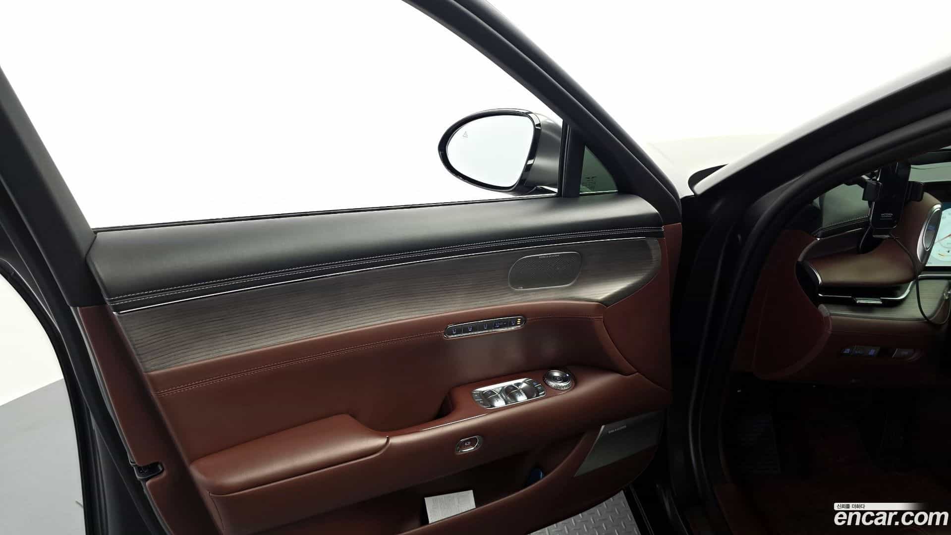 G90 Genesis 2022.7-INNER-034