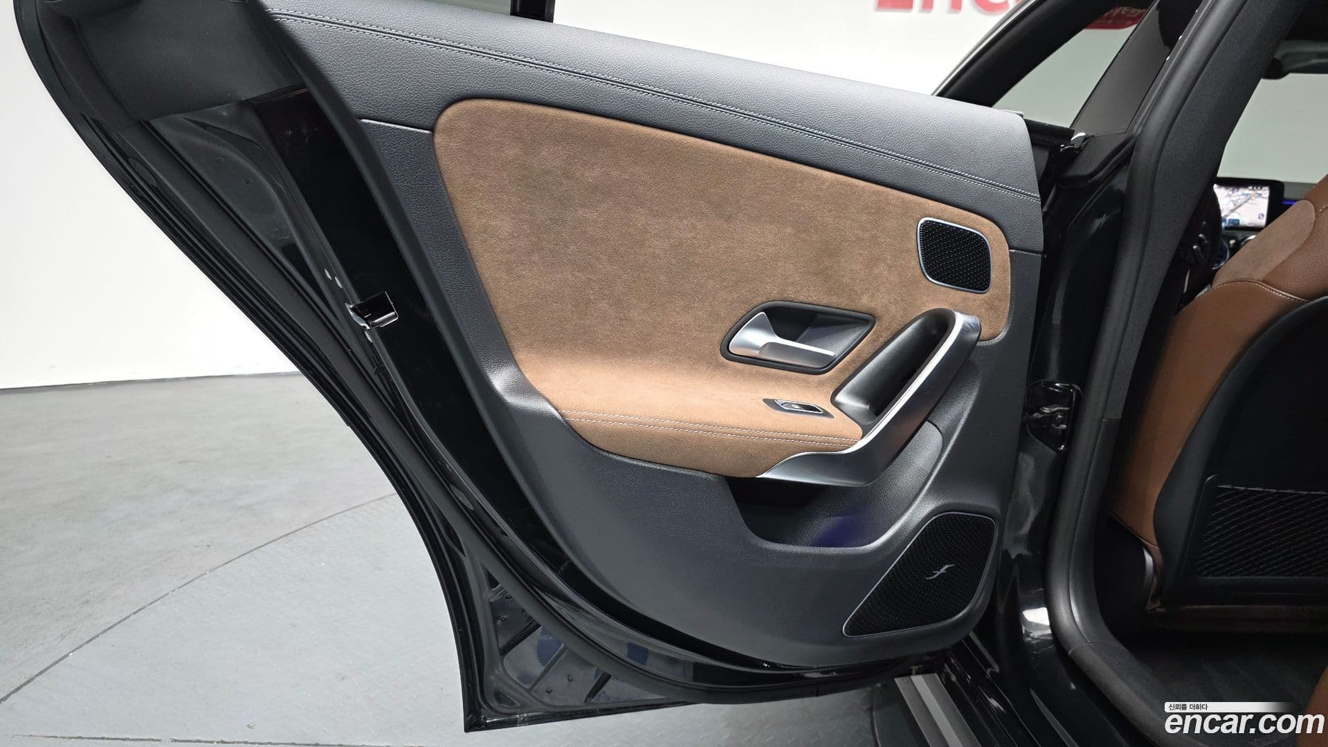 Main__Slider__Photo:CLA-Class Mercedes-Benz 2025.10-24