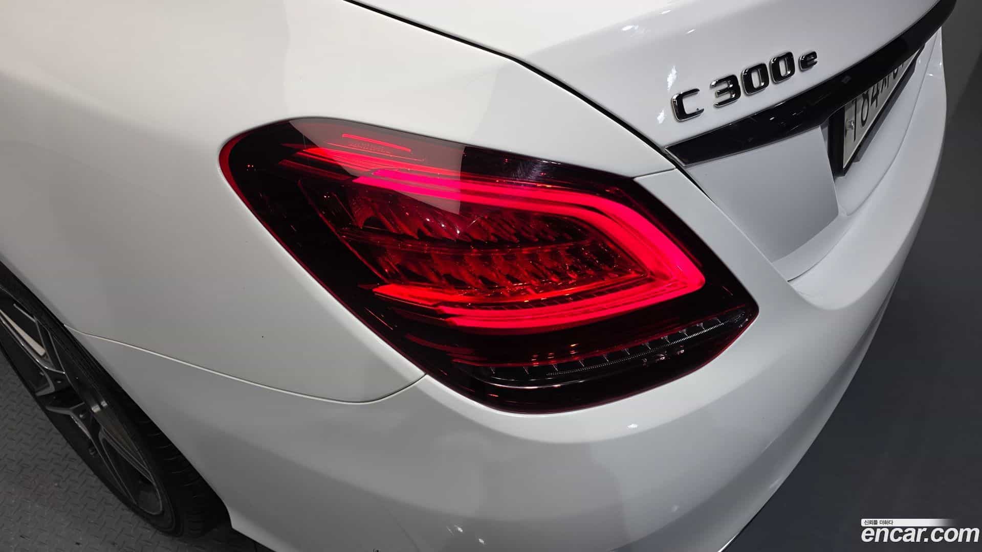 C-Class Mercedes-Benz 2020.11-OUTER-033