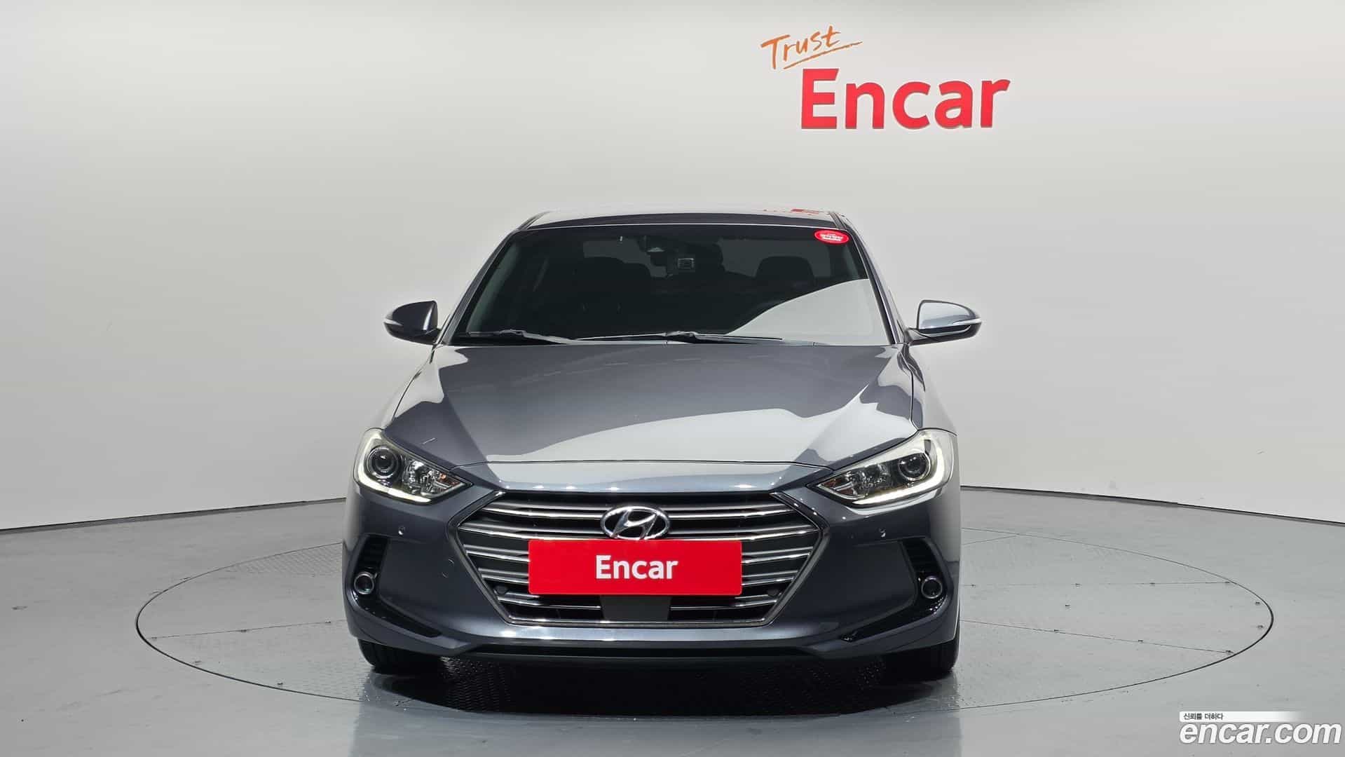 AVANTE Hyundai 2017.5-OUTER-003