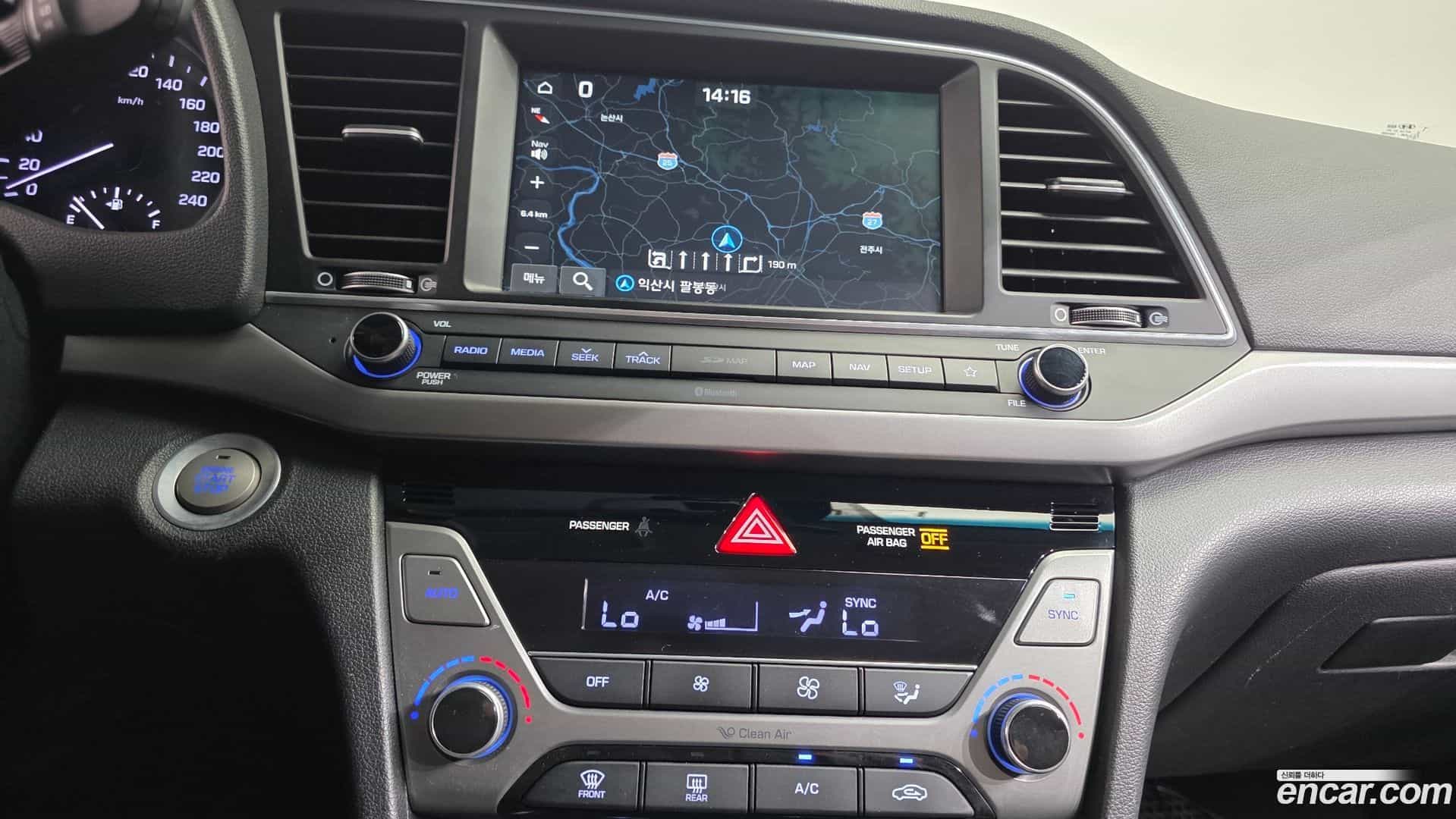 AVANTE Hyundai 2017.5-OPTION-019