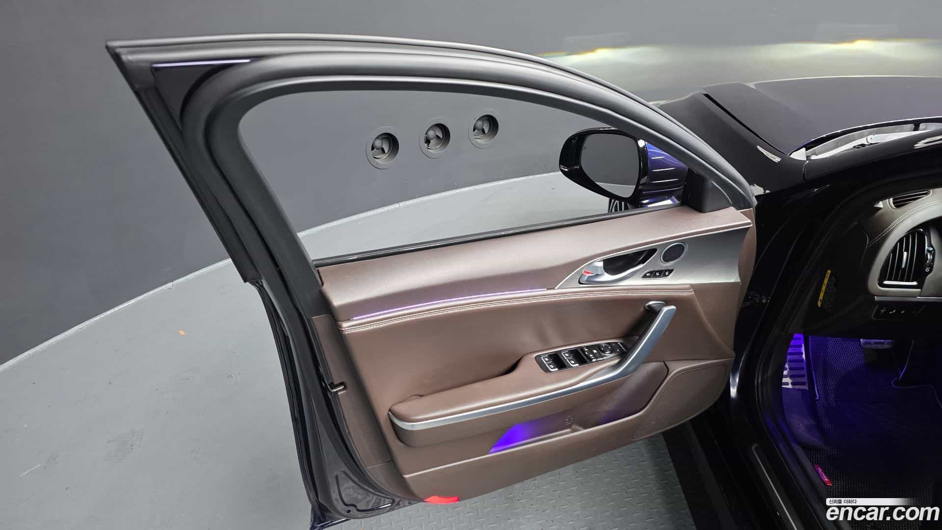 Stinger Kia 2018.6-INNER-034