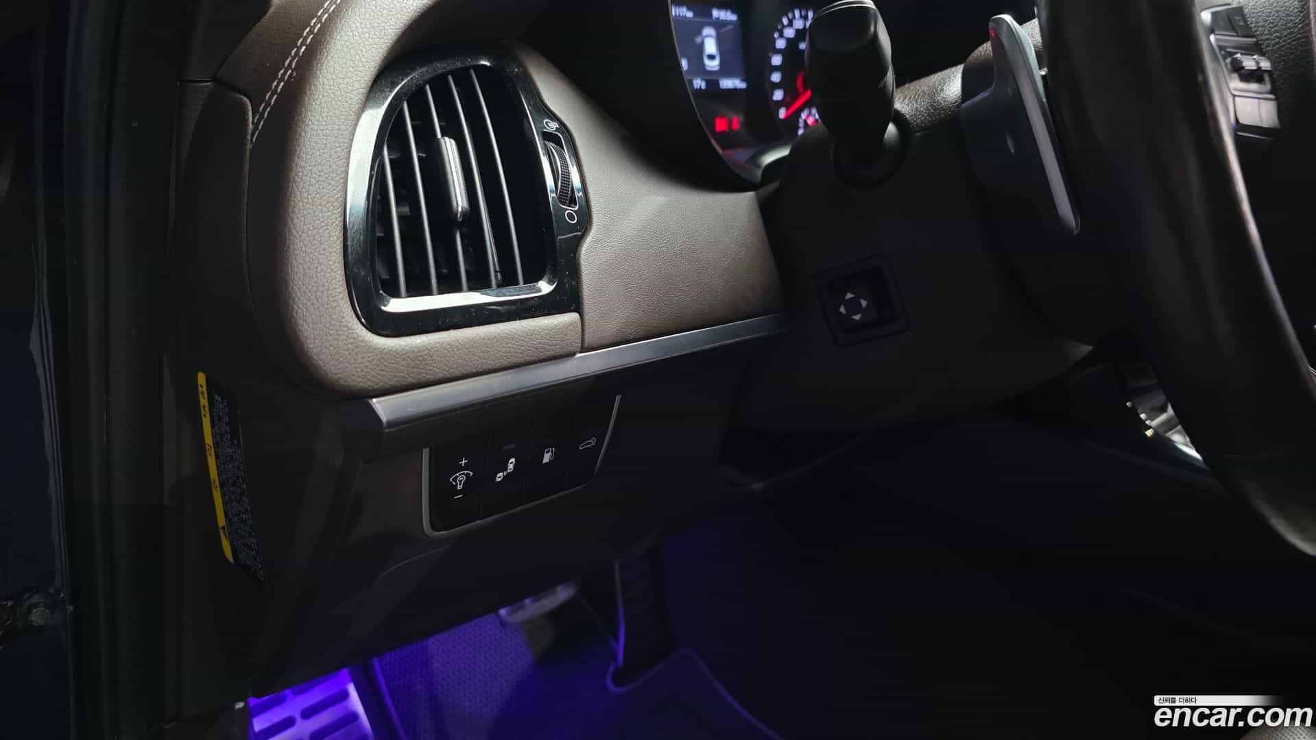 Stinger Kia 2018.6-OPTION-041