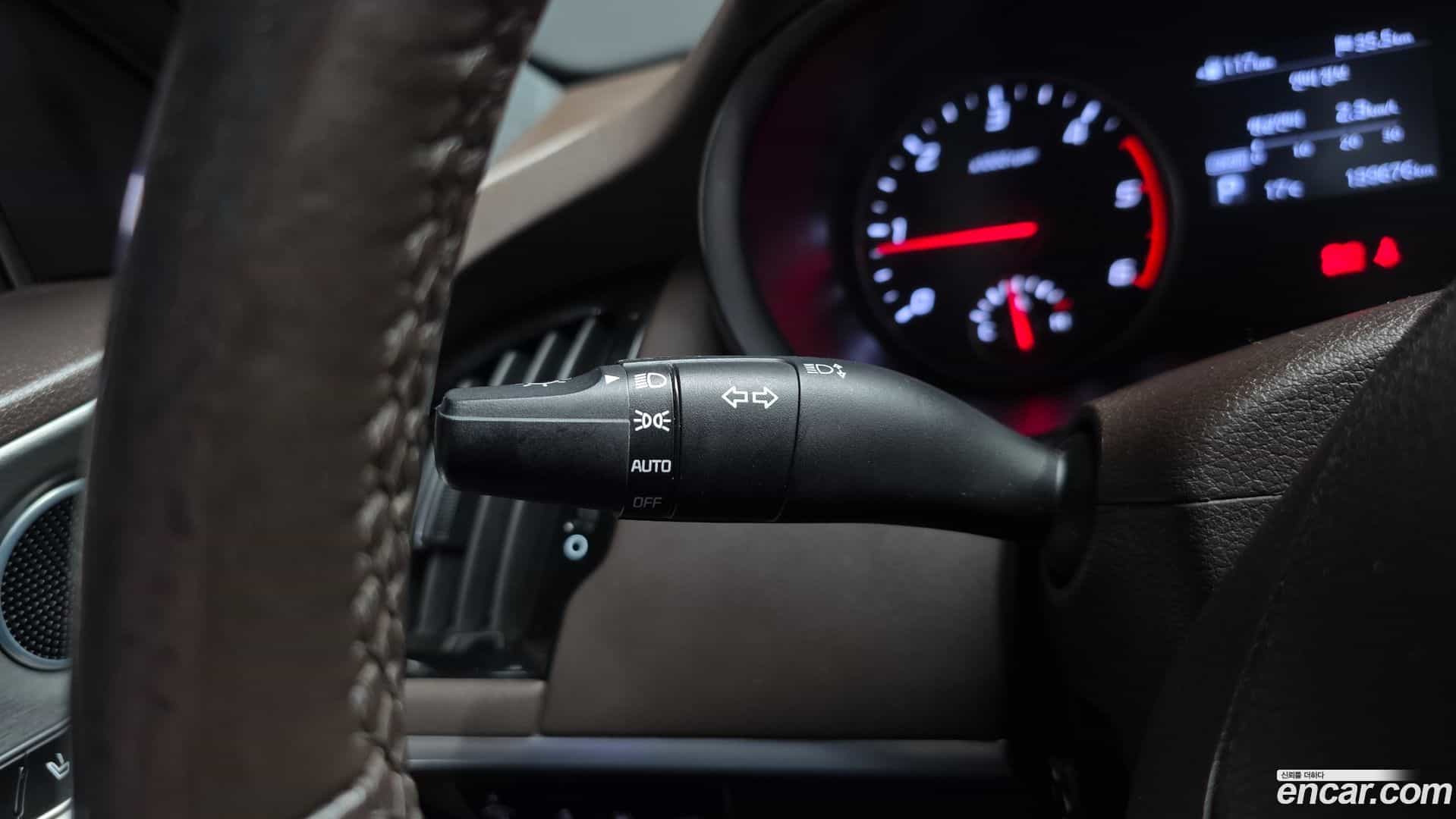 Stinger Kia 2018.6-OPTION-043