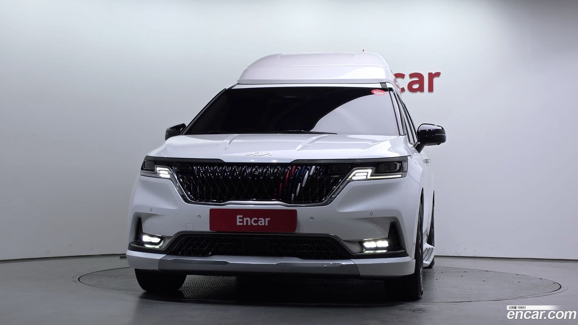 Main__Slider__Photo:Canival Kia 2022.0-2