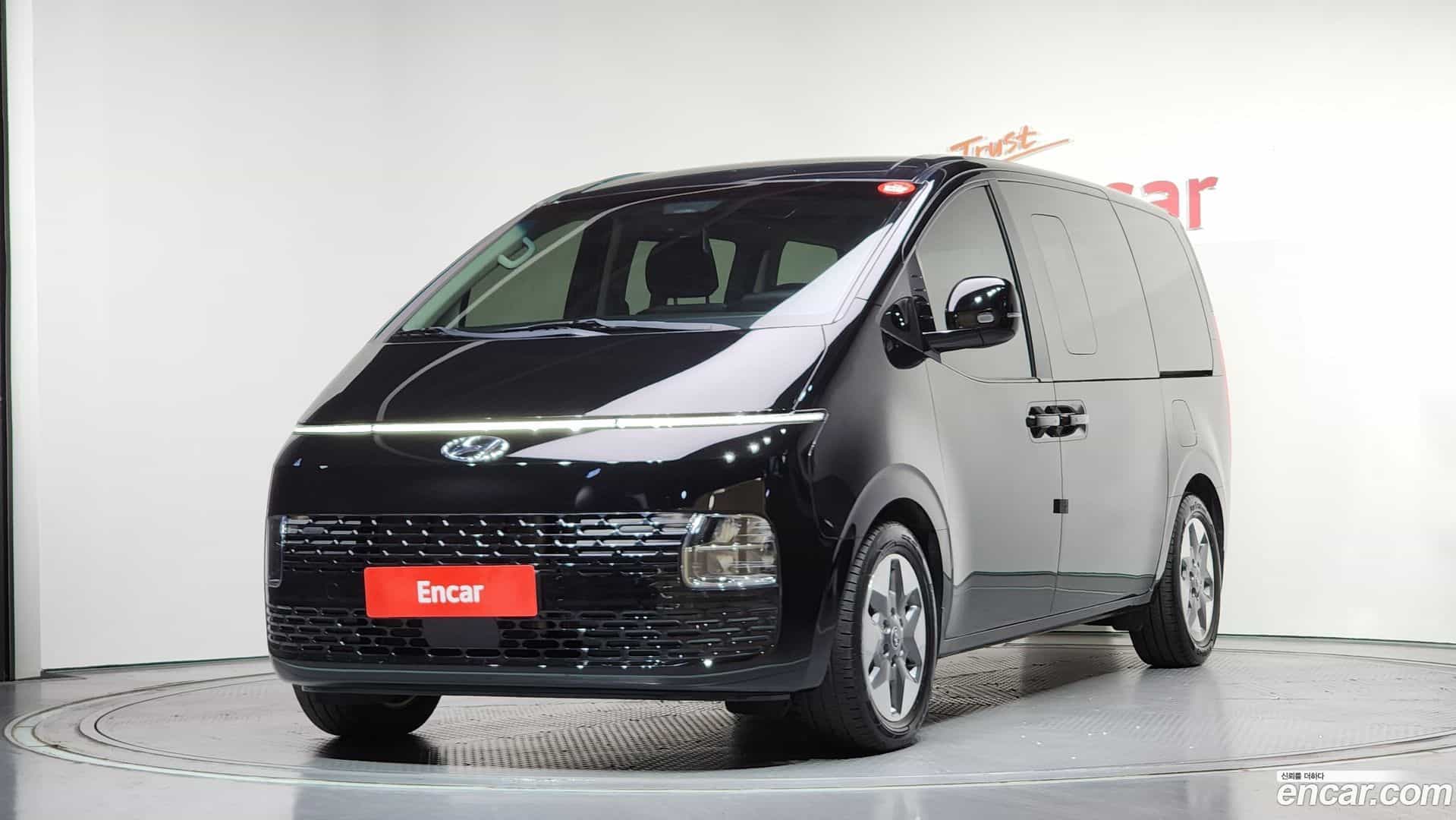 Staria Hyundai 2022.2-OUTER-001