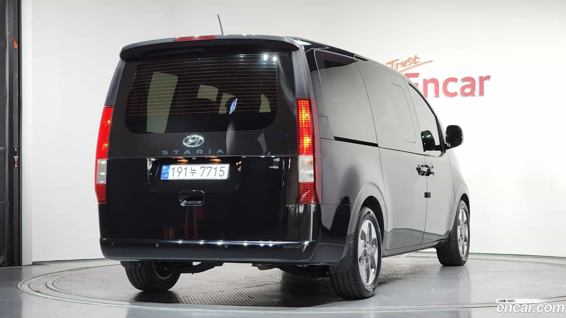 Staria Hyundai 2022.2-OUTER-002