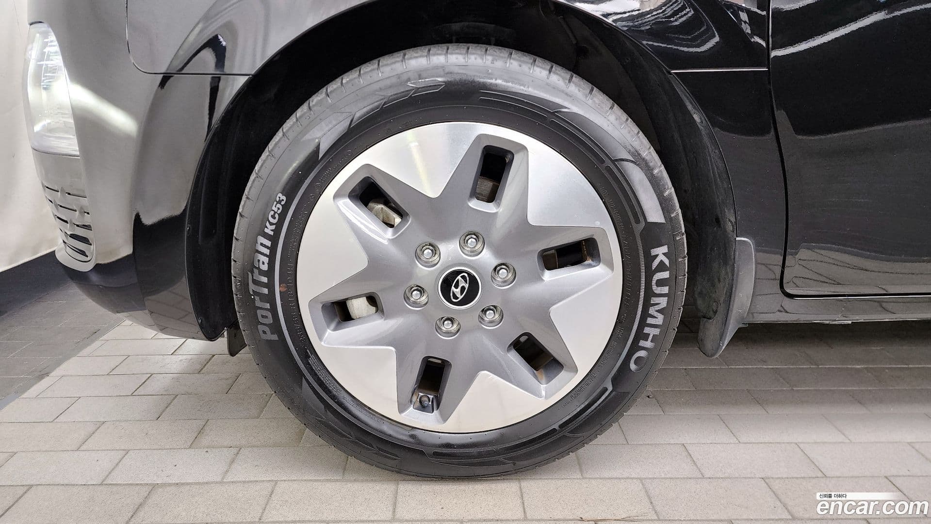Main__Slider__Photo:Staria Hyundai 2022.2-4