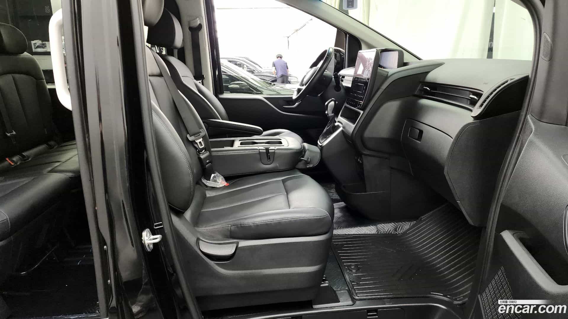 Staria Hyundai 2022.2-OPTION-015