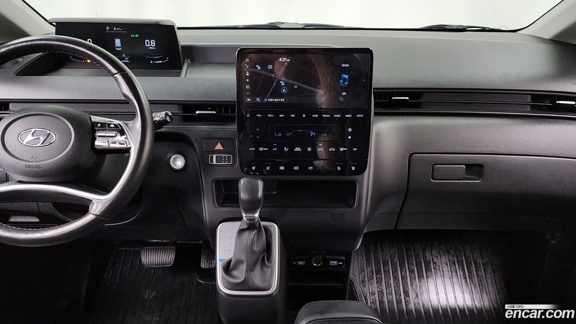 Main__Slider__Photo:Staria Hyundai 2022.2-13