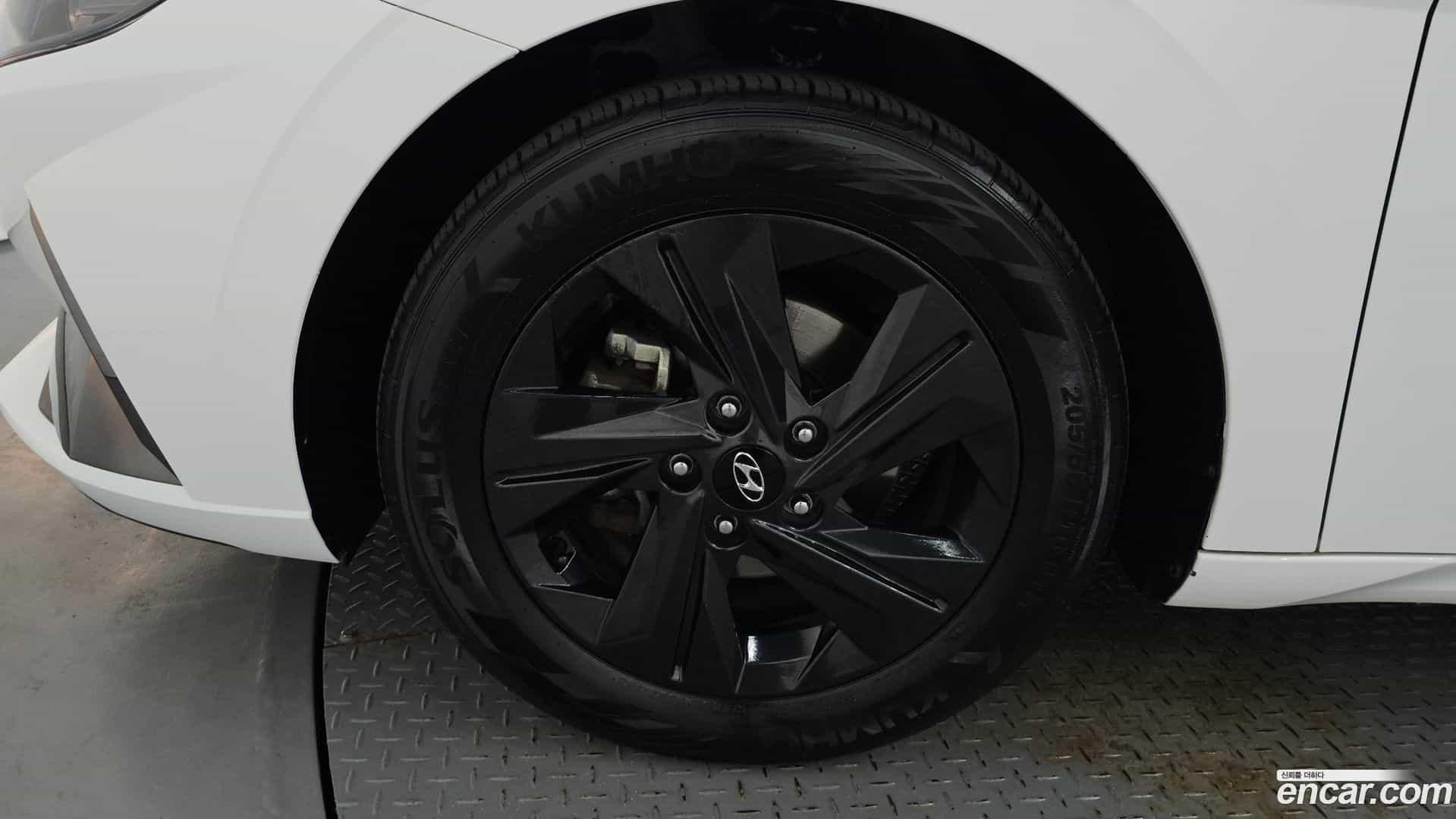 AVANTE Hyundai 2023.0-OUTER-005