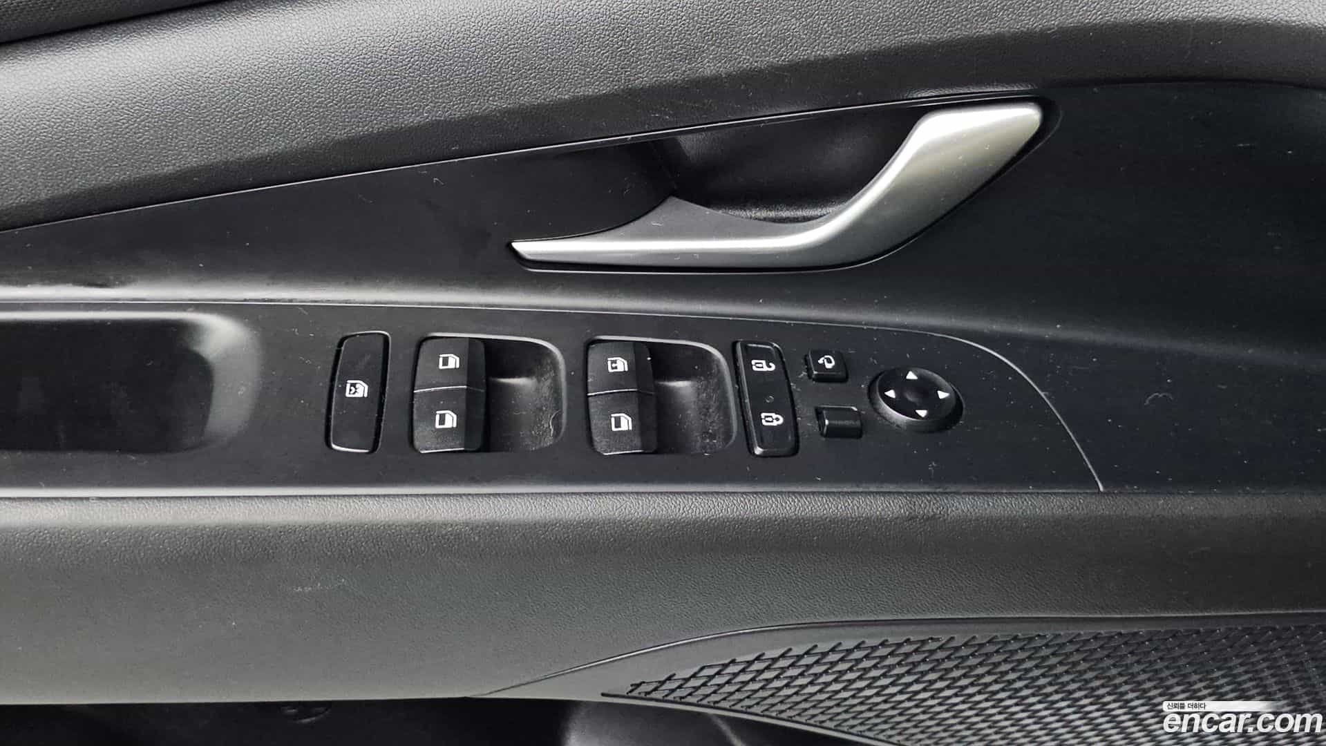 AVANTE Hyundai 2023.0-OPTION-020