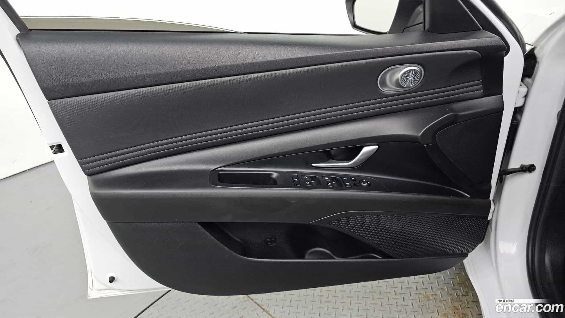 AVANTE Hyundai 2023.0-INNER-034