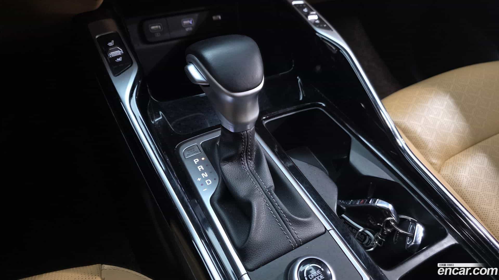 Sorento Kia 2021.2-INNER-009
