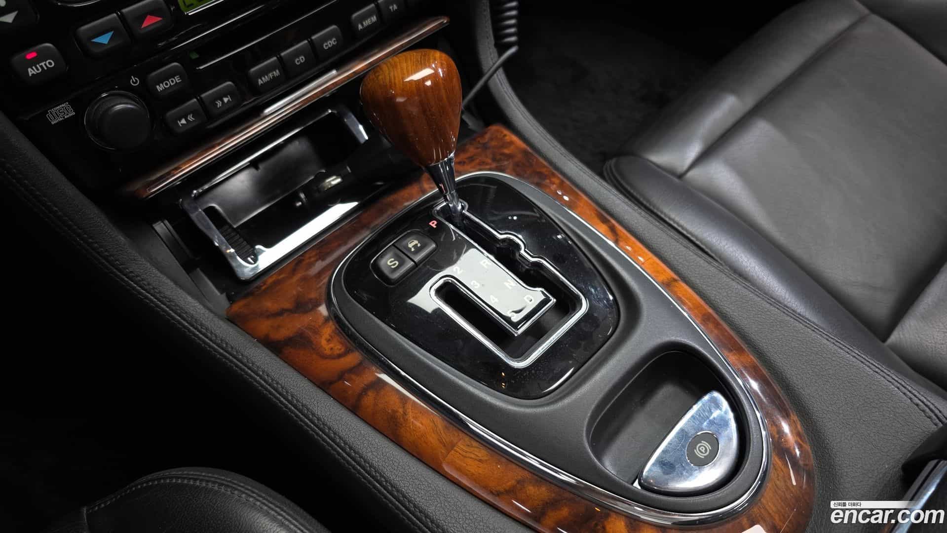 XJ-8 Jaguar 2006.11-INNER-009