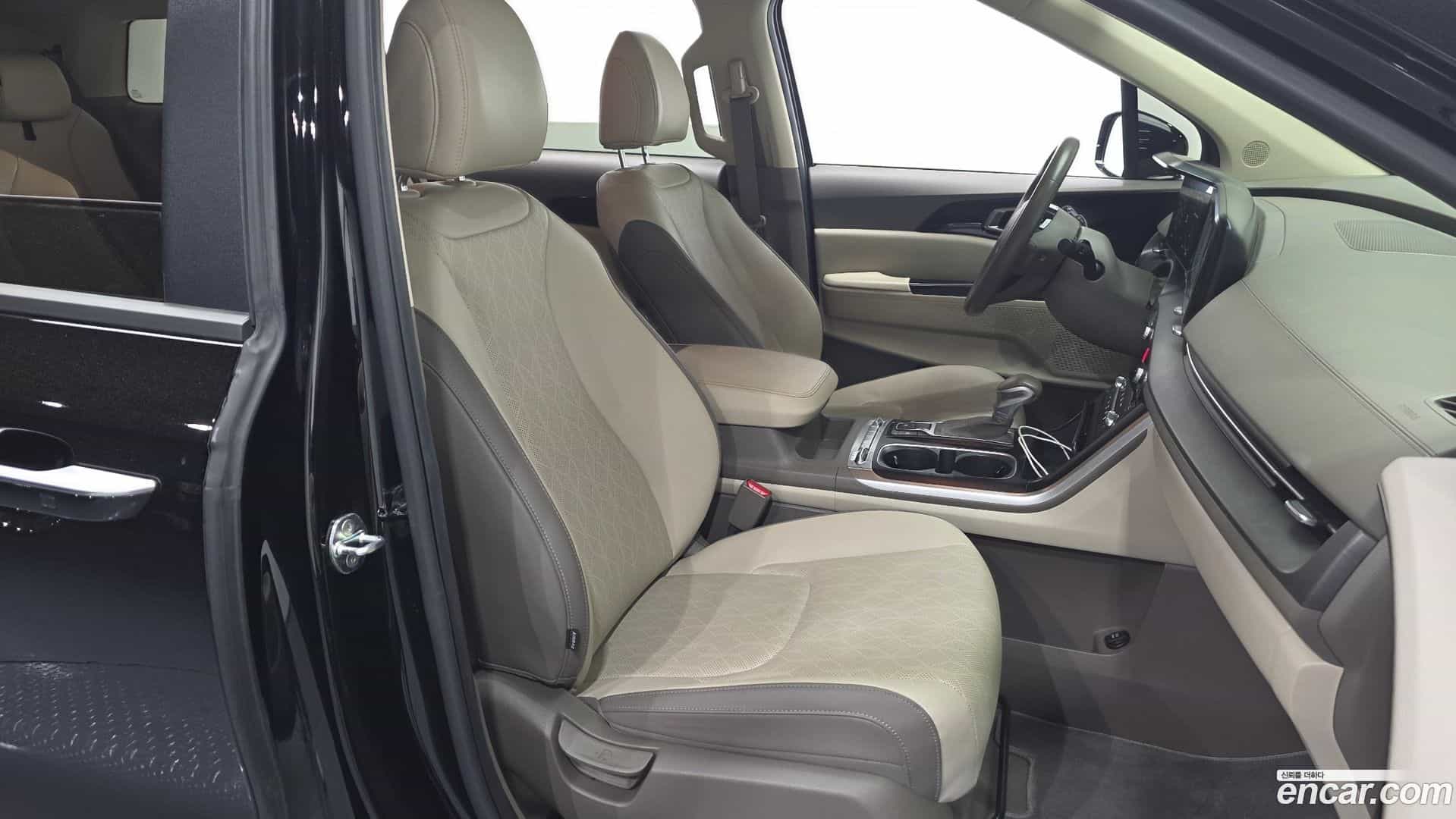 Canival Kia 2021.8-OPTION-016