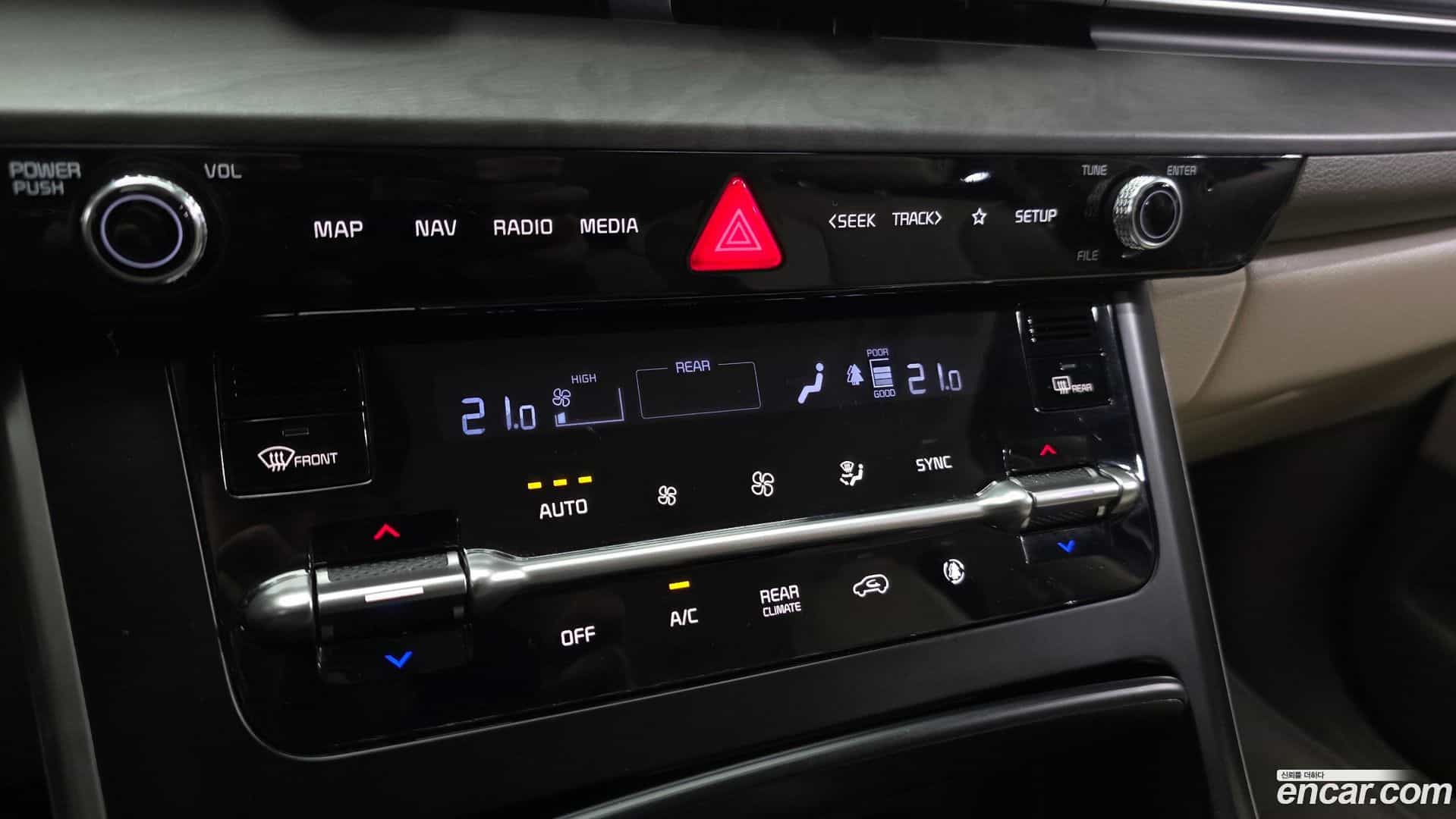 Canival Kia 2021.8-OPTION-043