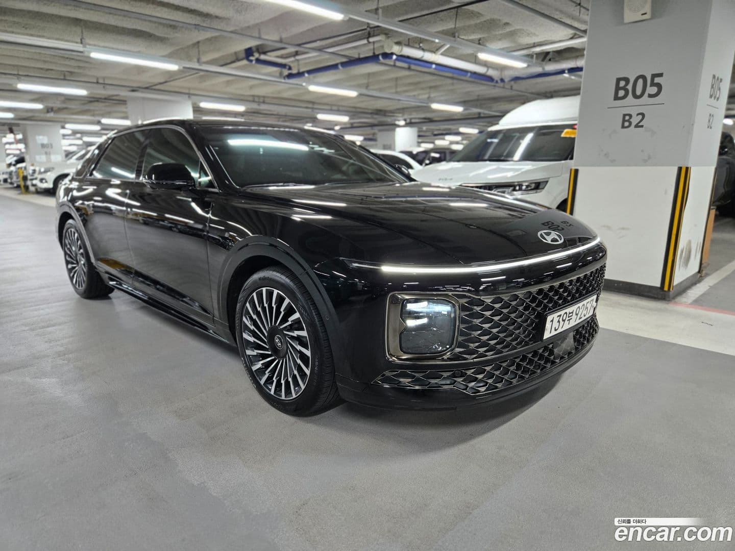 Main__Slider__Photo:Grandeur Hyundai 2023.3-0