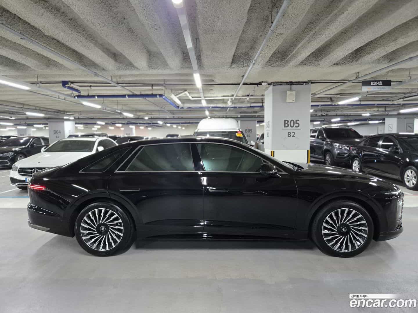 Grandeur Hyundai 2023.3-OUTER-005