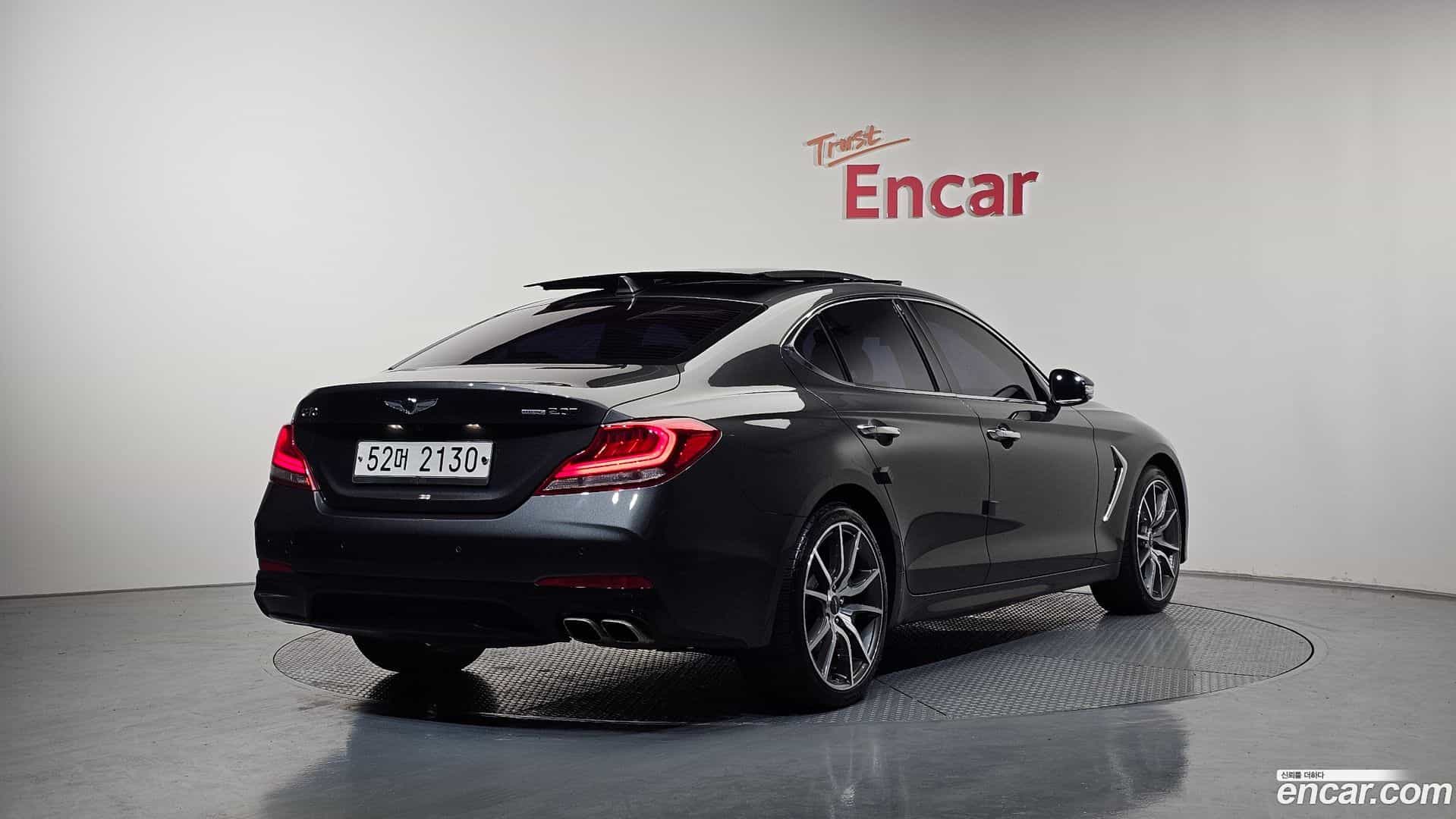 G70 Genesis 2018.0-OUTER-002
