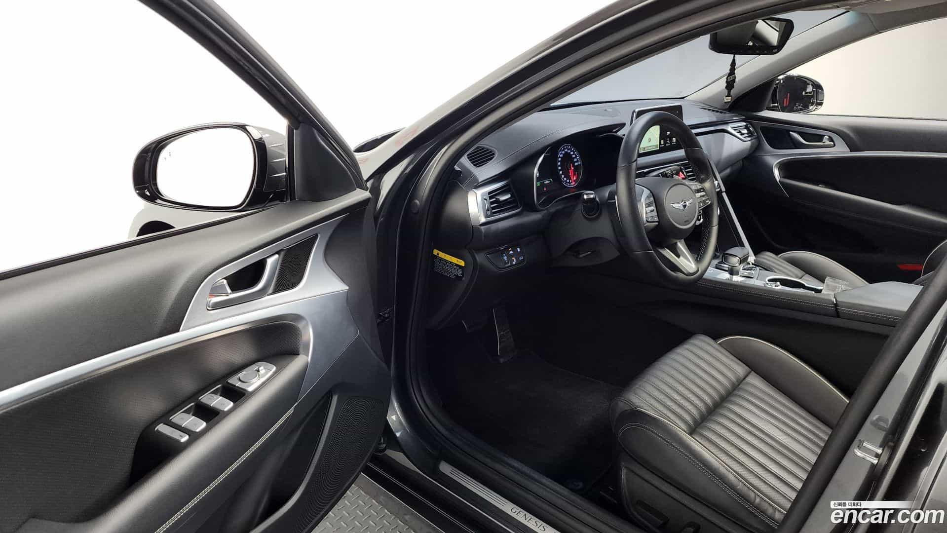 G70 Genesis 2018.0-INNER-010